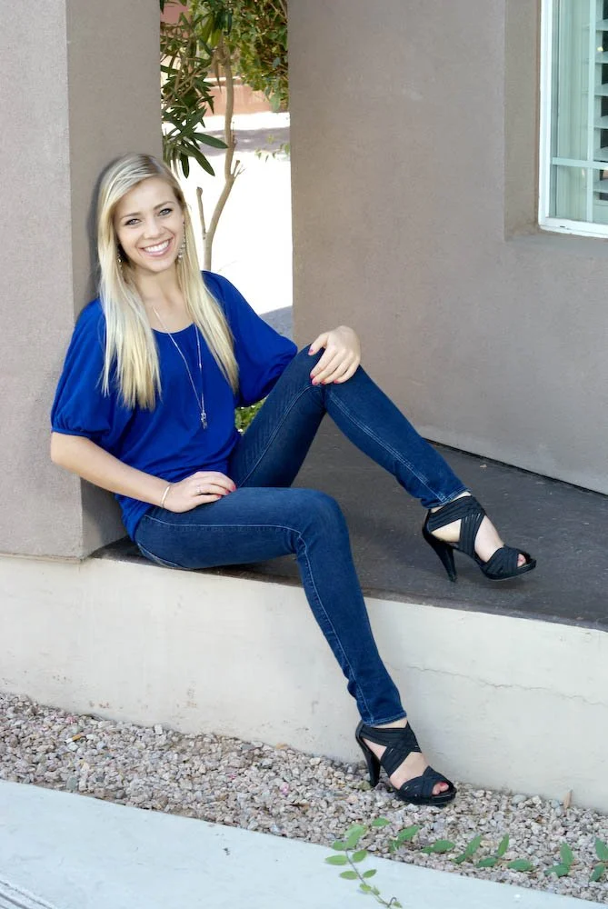 Senior portrait session, senior photography, Arizona photographer, phoenix area photographer, senior photos, downtown phoenix arts district and Roosevelt Row