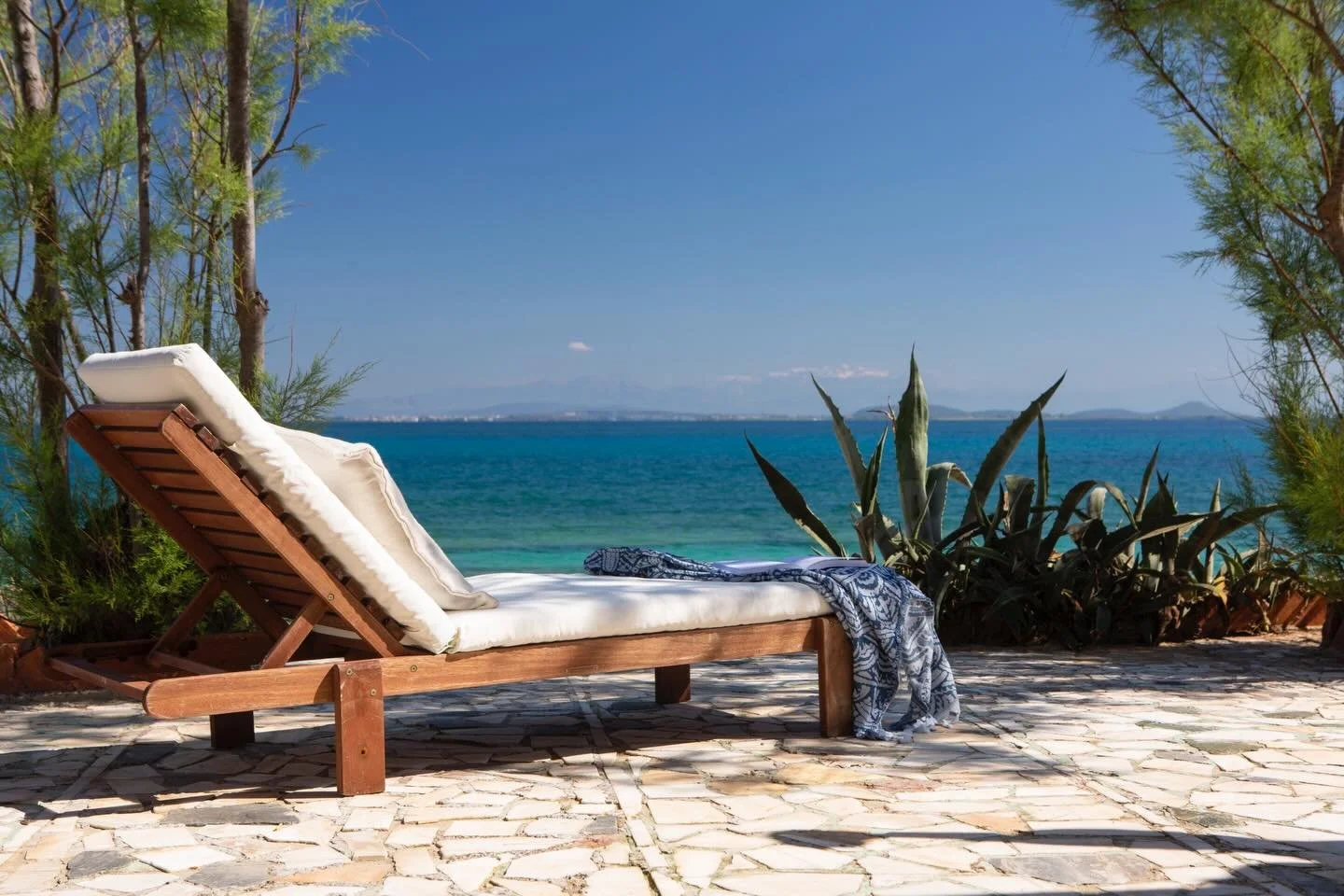 Peaceful by the sea 
#lefkada_island
Photography by Apostolismavrokefalos.gr