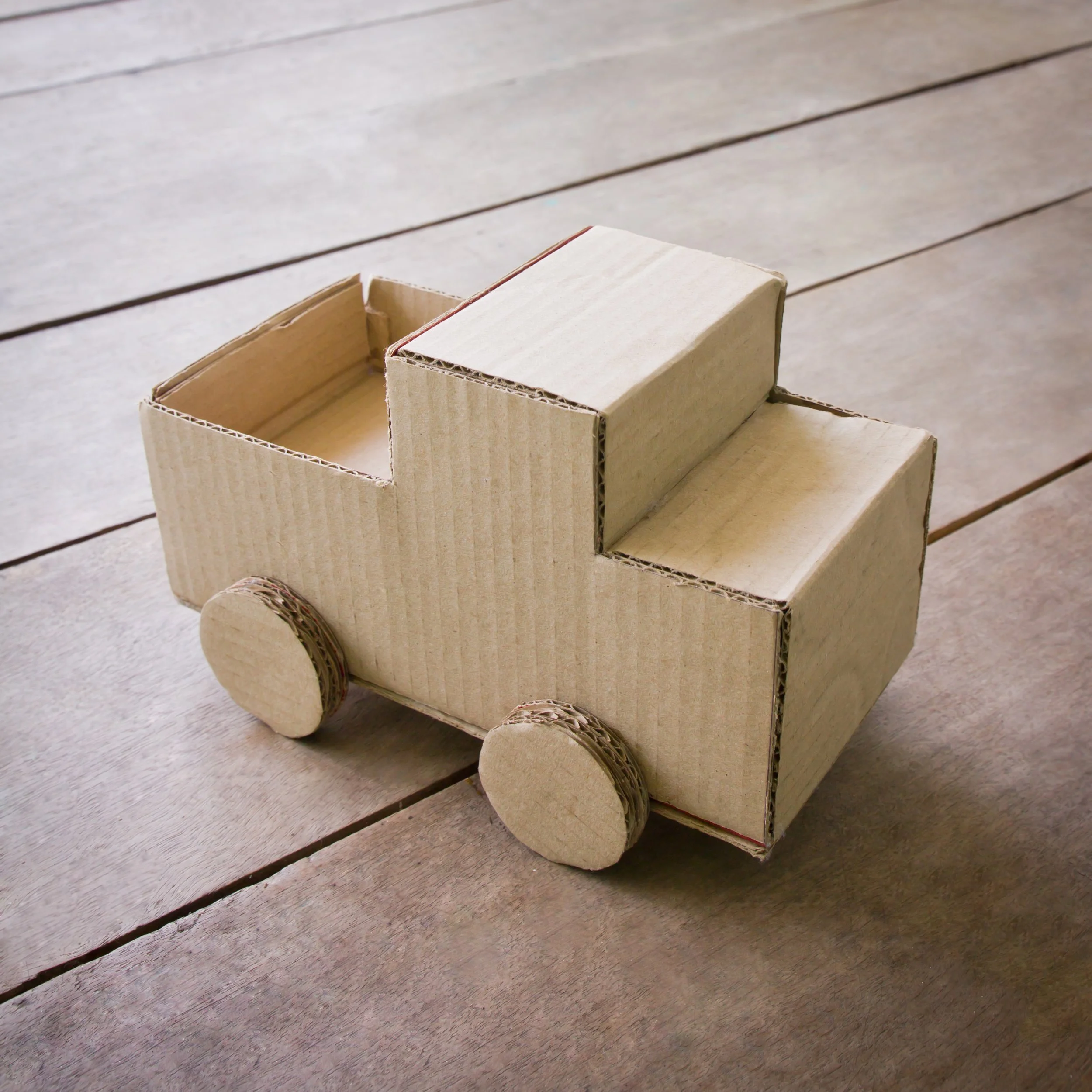 wood-box-wheel-child.jpg