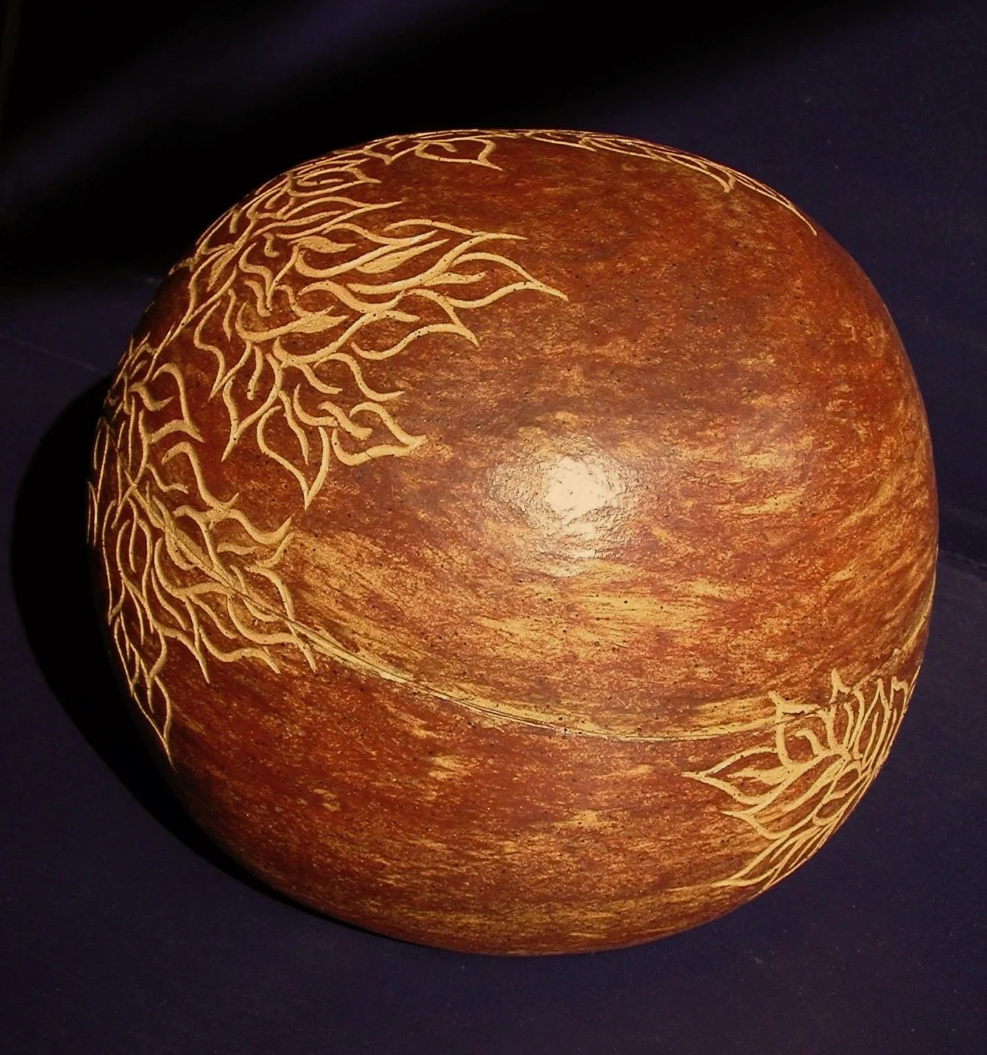 Memorial Urn
A vessel created to hold and honour—reflecting remembrance and transition.