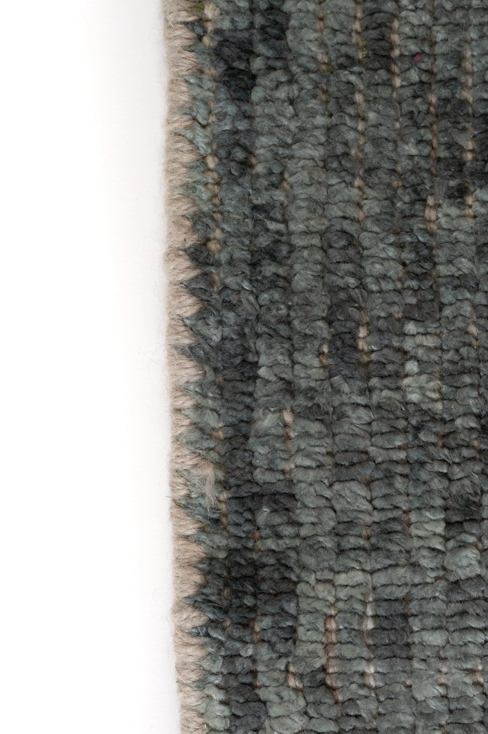 C-001555_03_handwoven_outdoor.jpg