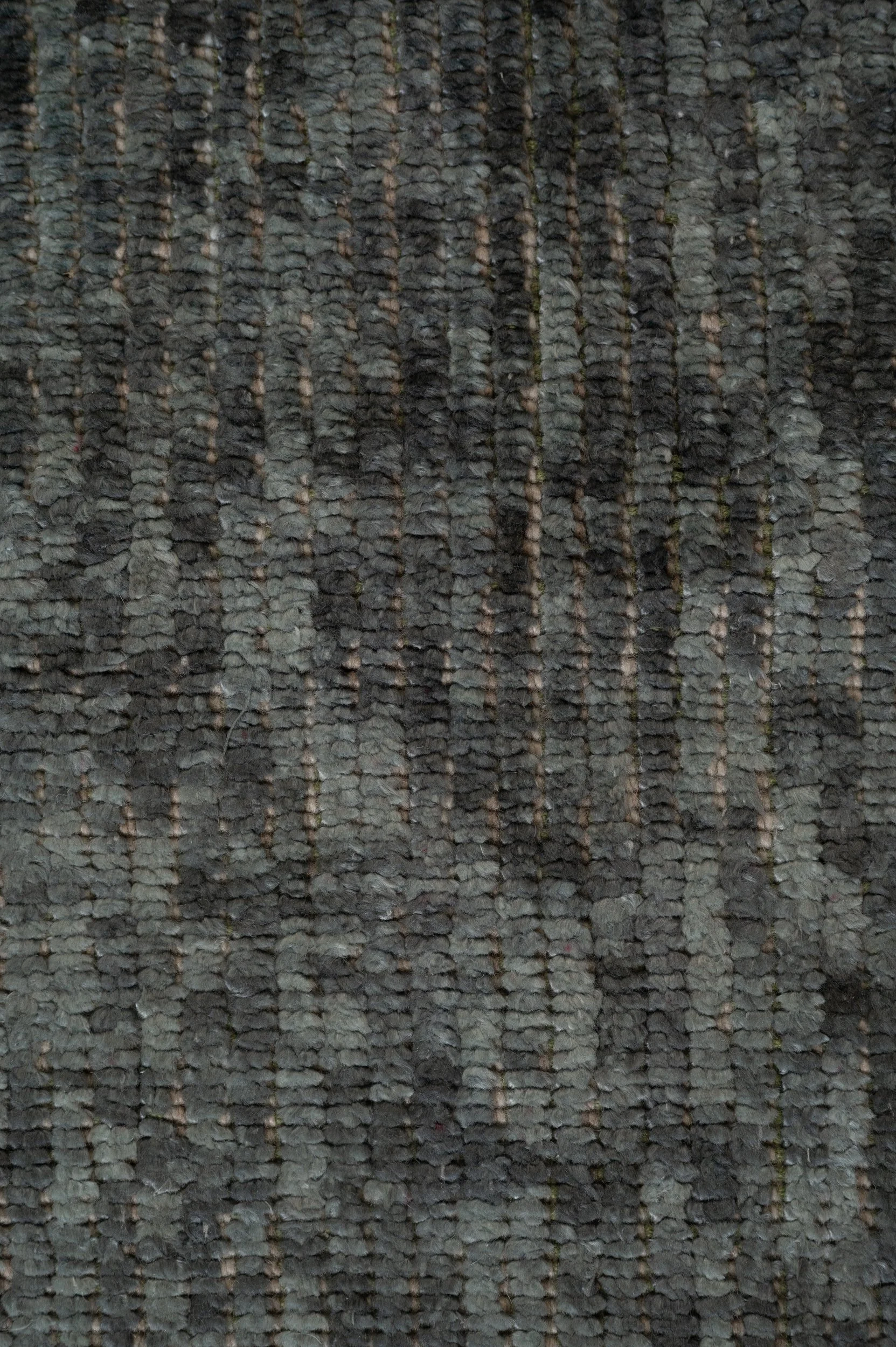 C-001555_02_handwoven_outdoor.jpg