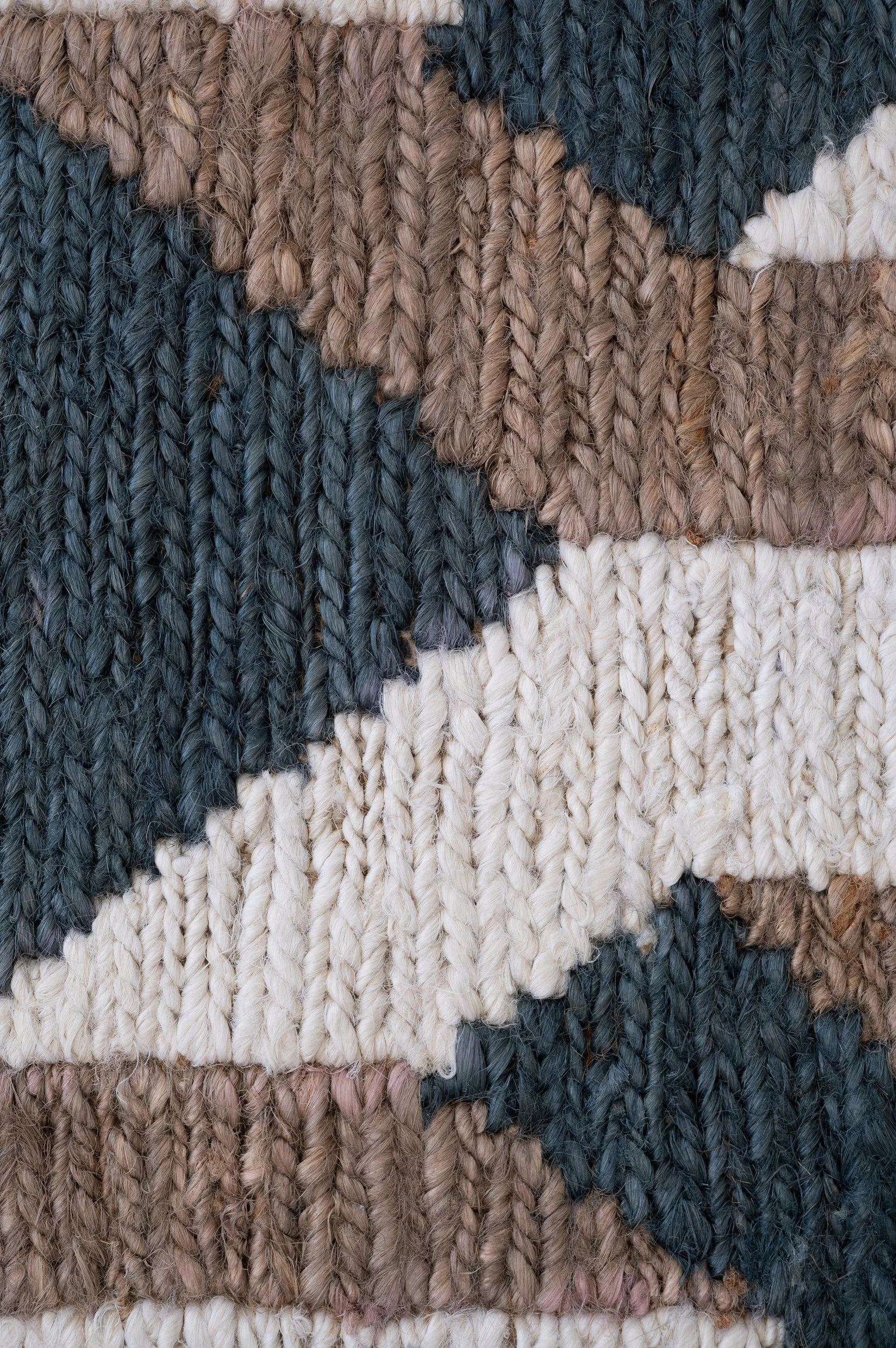 N-0040_02_handwoven.jpg