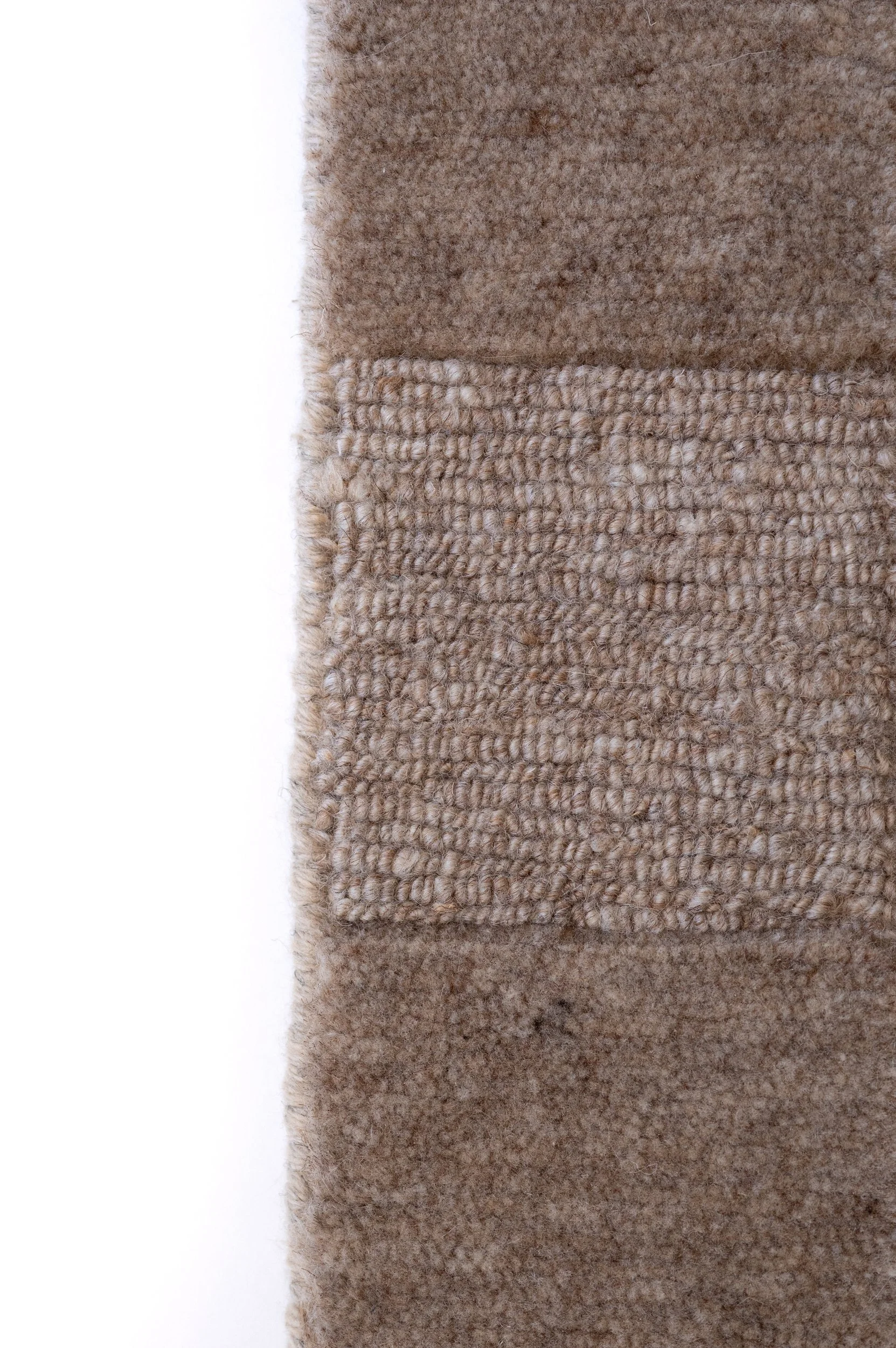 N-001137_03_handknotted.jpg