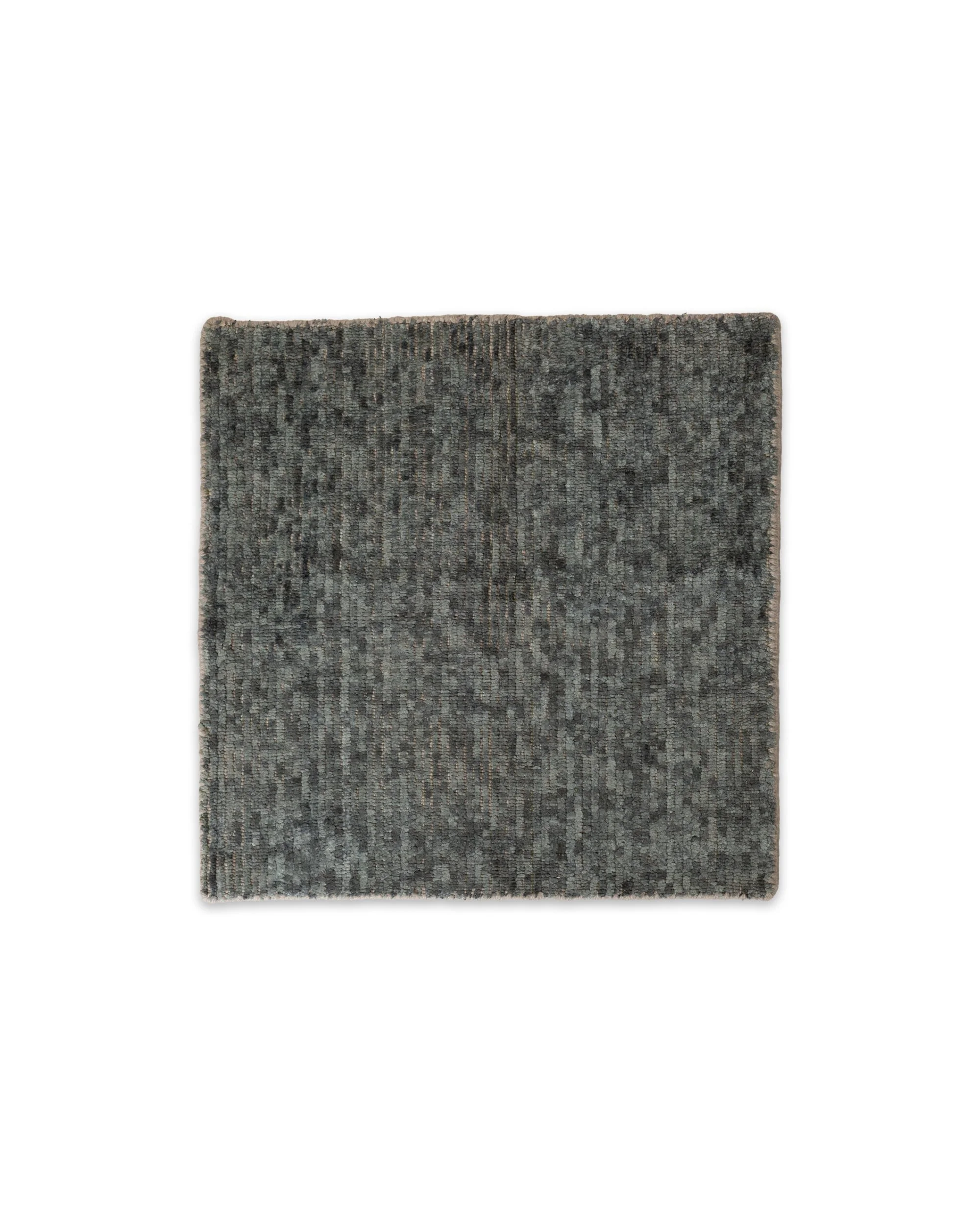 C-001555_01_handwoven_outdoor.jpg