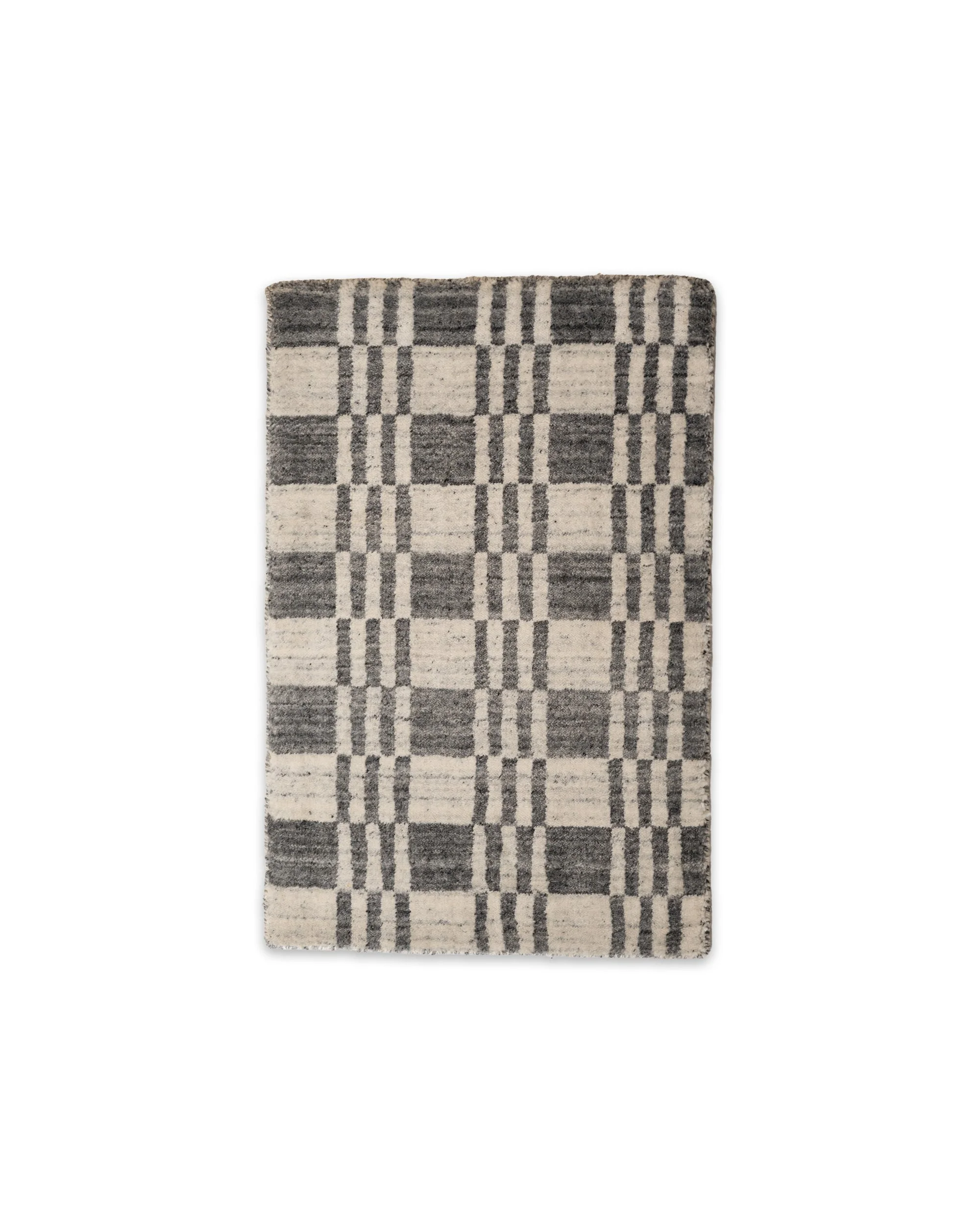 C-001551_01_handwoven_outdoor.jpg