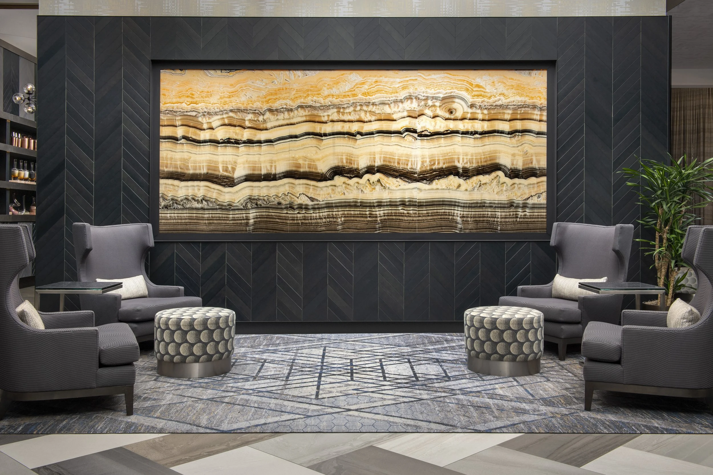 SILVER_CLOUD_POINT_RUSTON_LOBBY_EVENING_WALL.jpg