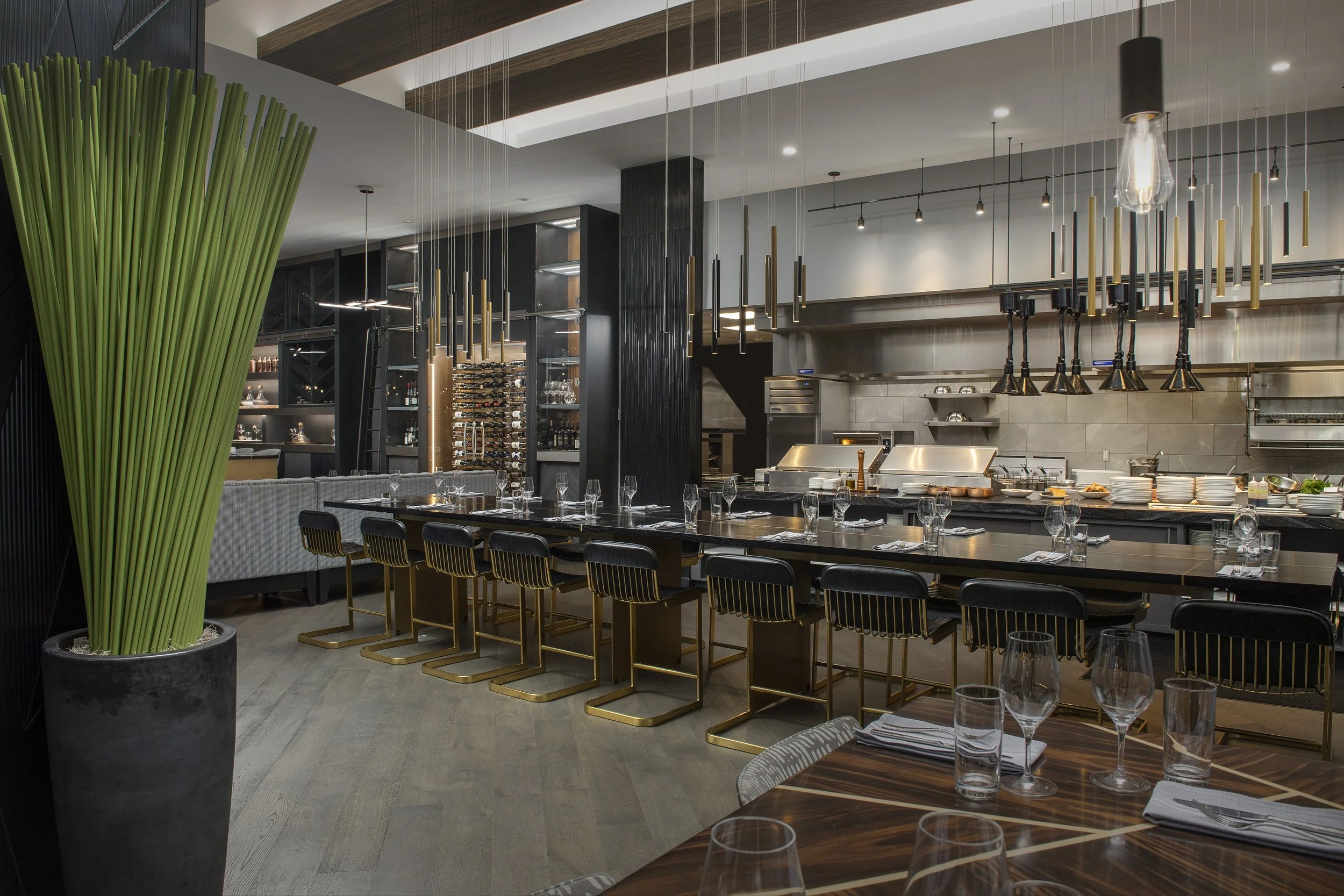 SILVER_CLOUD_POINT_RUSTON_OPEN_KITCHEN.jpg
