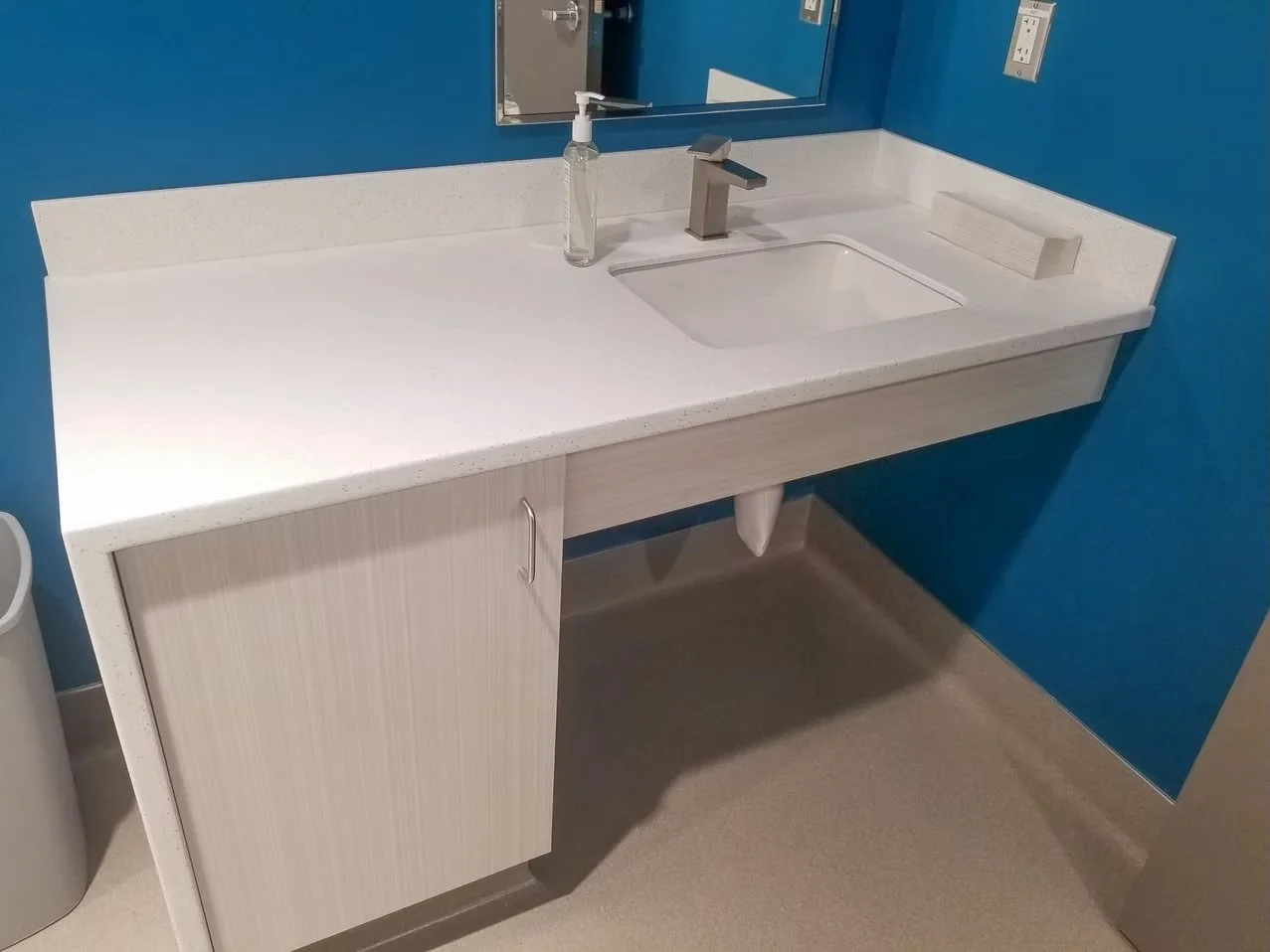 b45747_f0926d62ba8f4b948e716b6f9465f253~mv2.jpeg