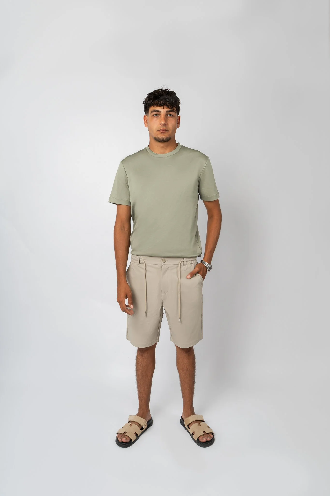 MOONStudios_AlvaroClothing_20260807(002).jpg