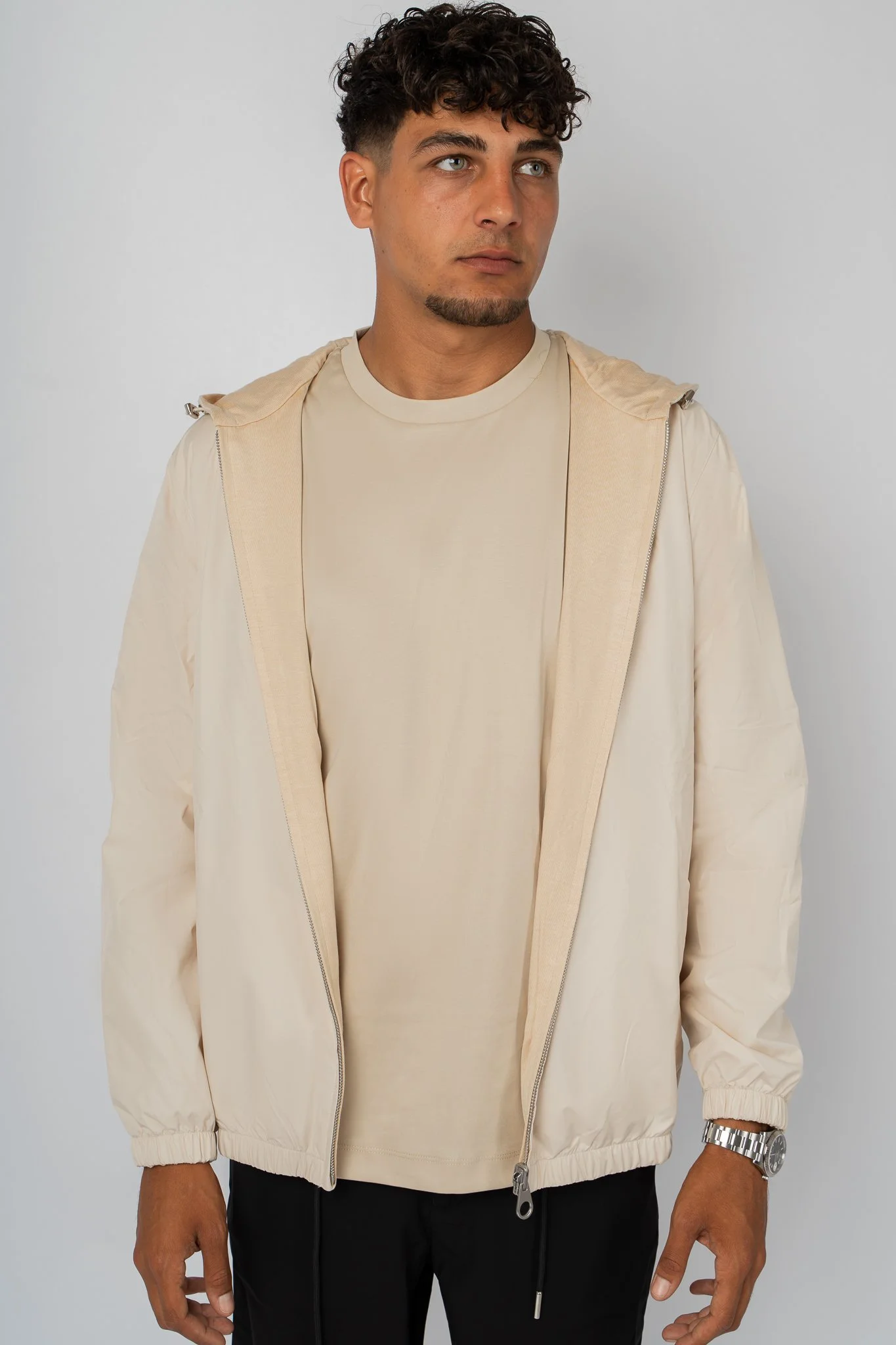 MOONStudios_AlvaroClothing_20260807(034).jpg