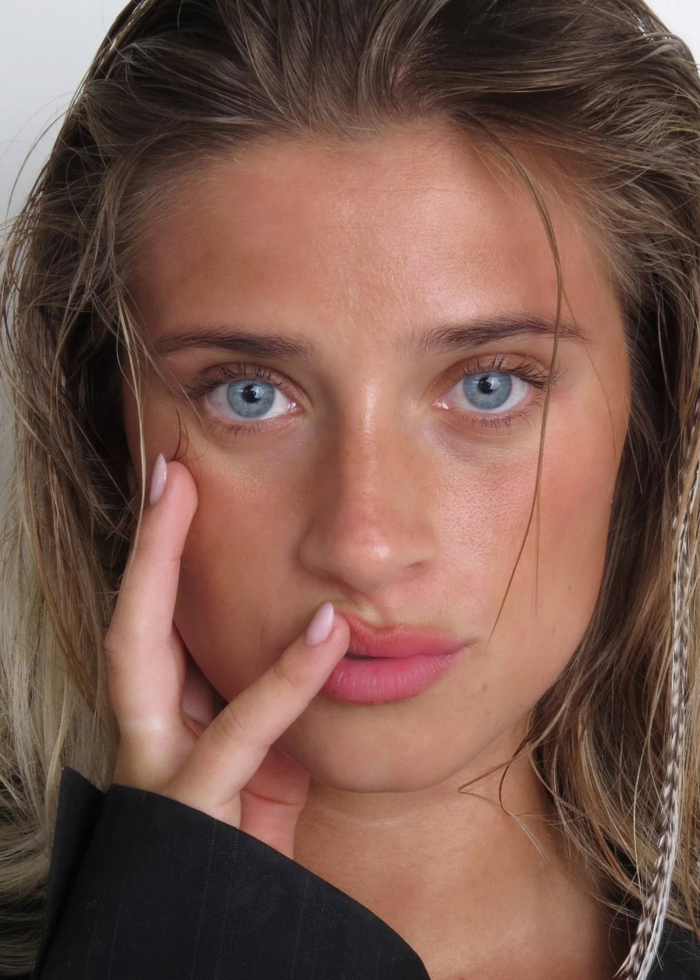 Kiki R