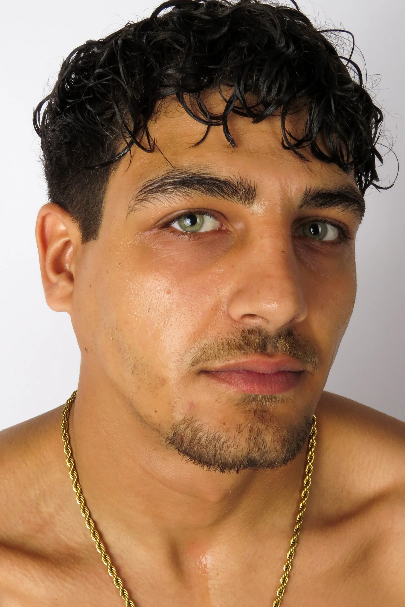 Amir R