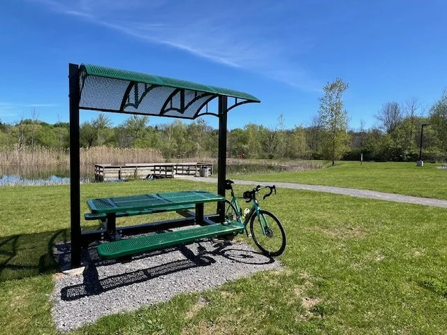picnic table.jpeg