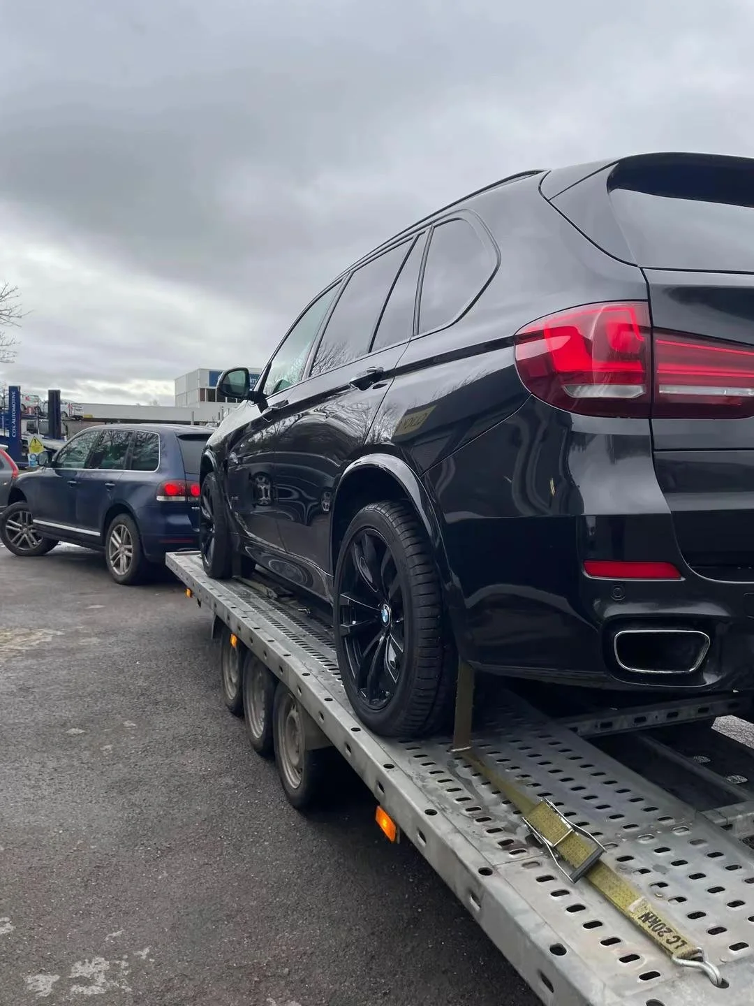 vehicle transportation, accident, emergency recovery, roadside assistance