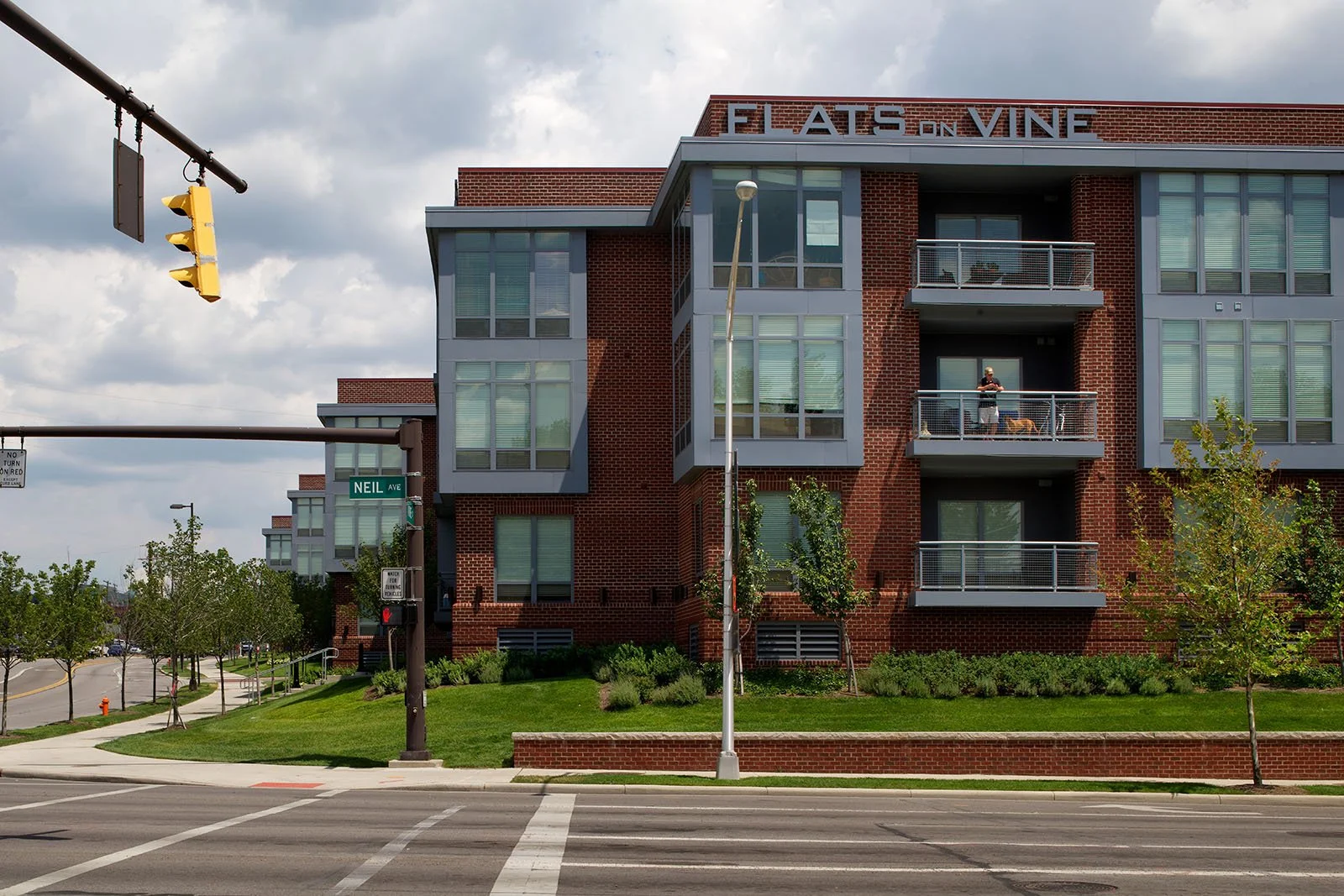 Flats on Vine
