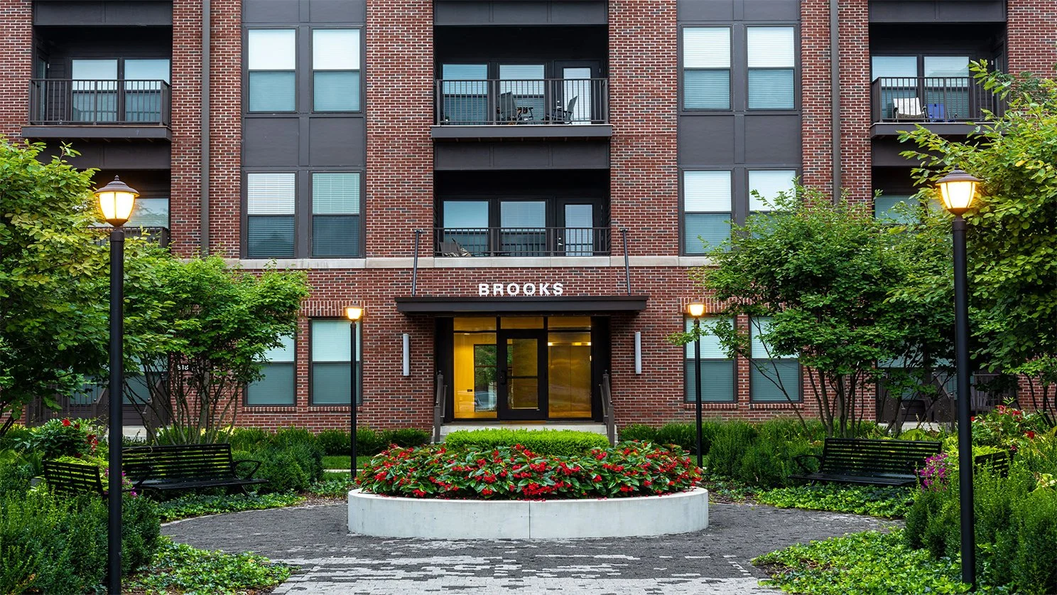 Brooks-05.jpg