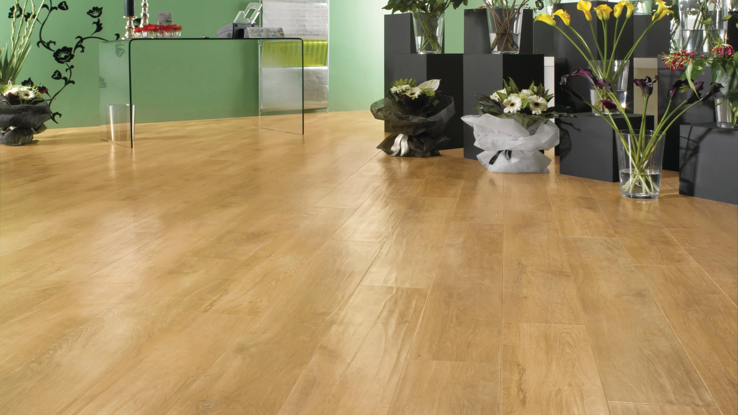 Inspired by wood and stone from around the world, our premium LVT is available in hundreds of stylish designs and three installation formats – gluedown, rigid core and loose lay.