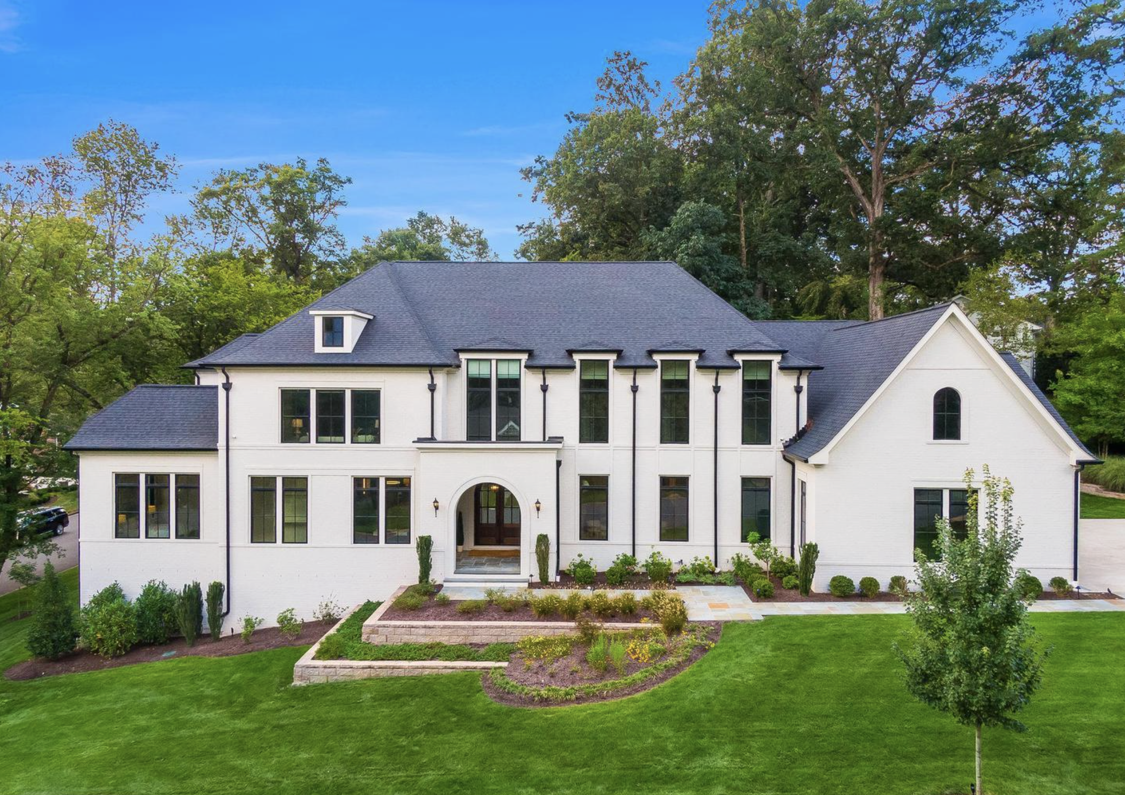 6001 Balsam Dr.
Mclean, VA 22101
