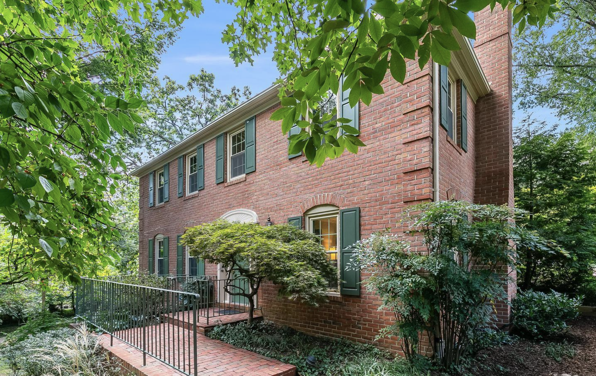 4600 4th Rd N.
Arlington, VA 22203