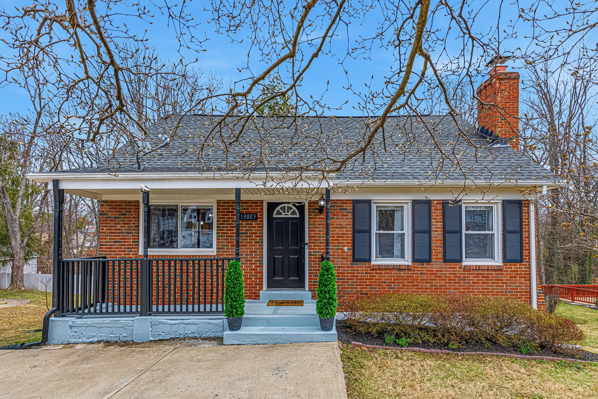 13005 Kingswell Dr.
Woodbridge, VA 22193