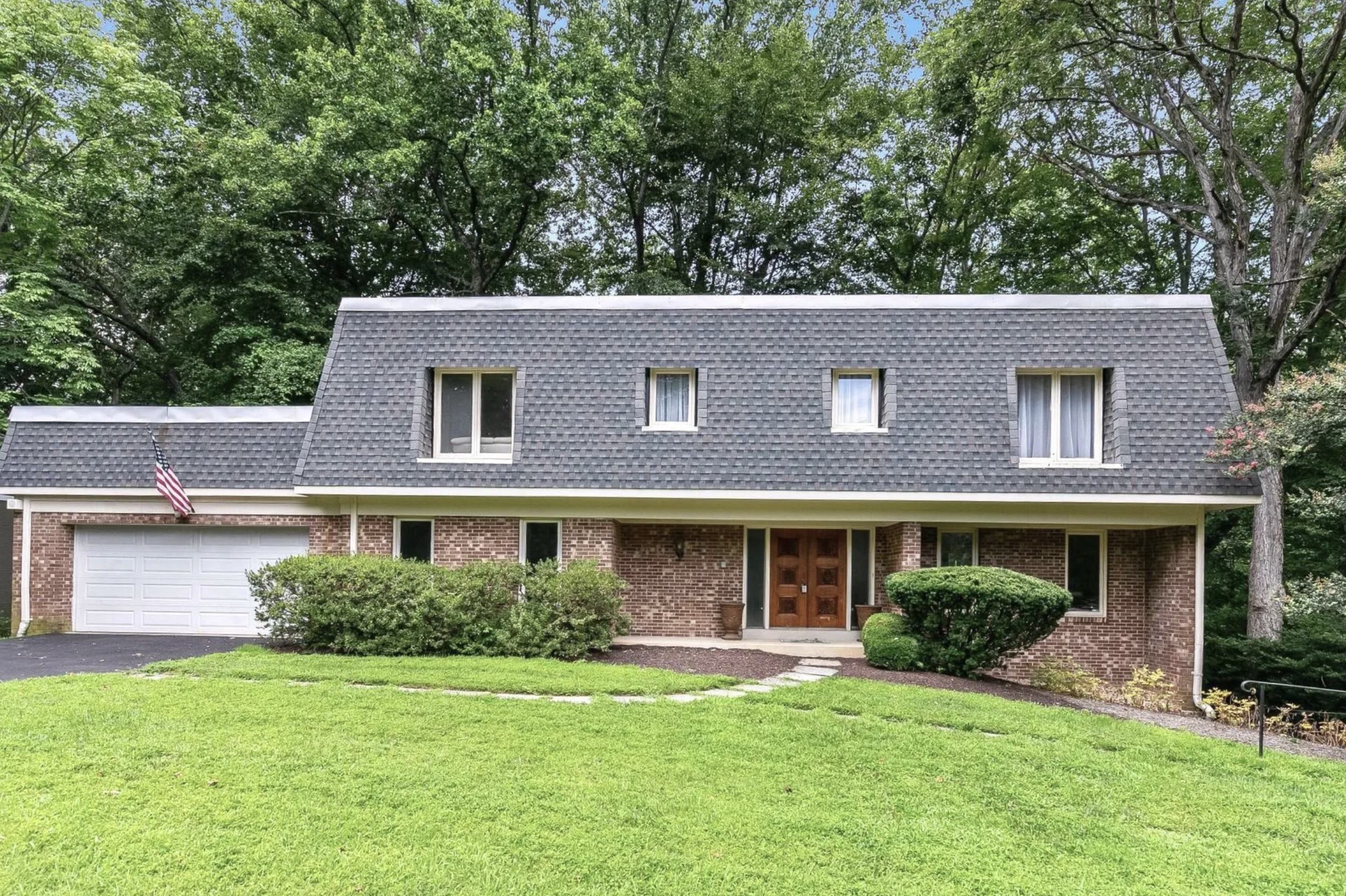 4054 41st St N, McLean VA 22101