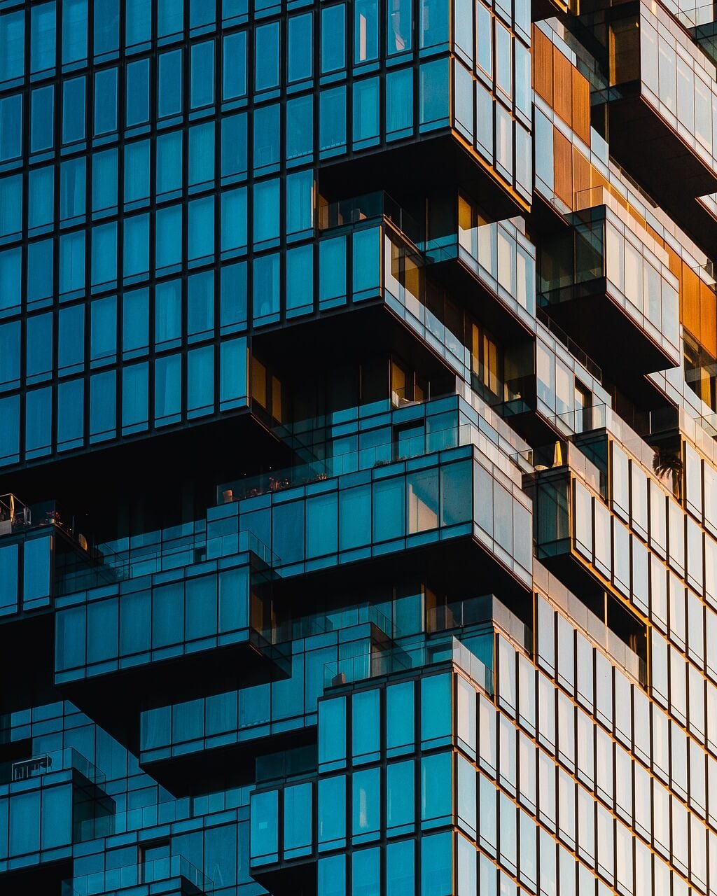 theanandthakur-building-6011756_1280.jpg