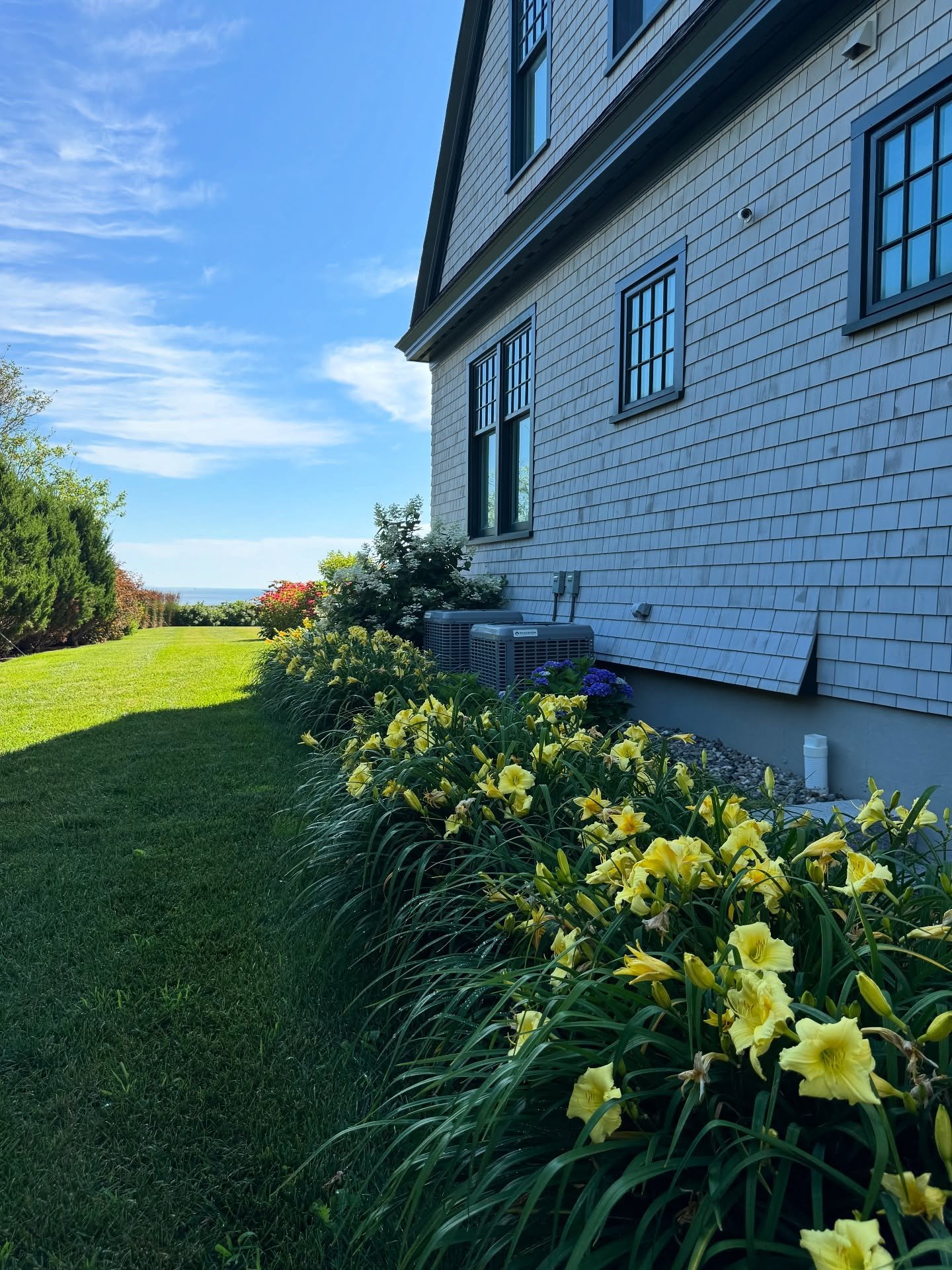Cape Elizabeth Garden Tour today 9 - 3pm!! Come and tour a spectacular garden with magnificent ocean views.  #capeelizabeth #capeelizabethmaine #garden #friendsoffortwilliamspark #maine #summergardening #mainelife #mainecoast