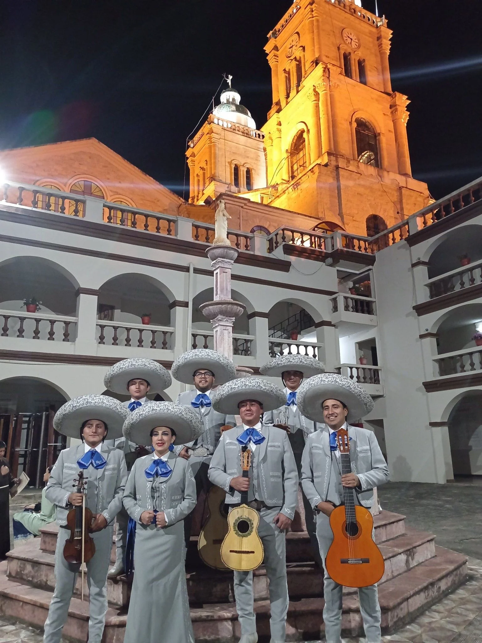 mariachi viral.jpg