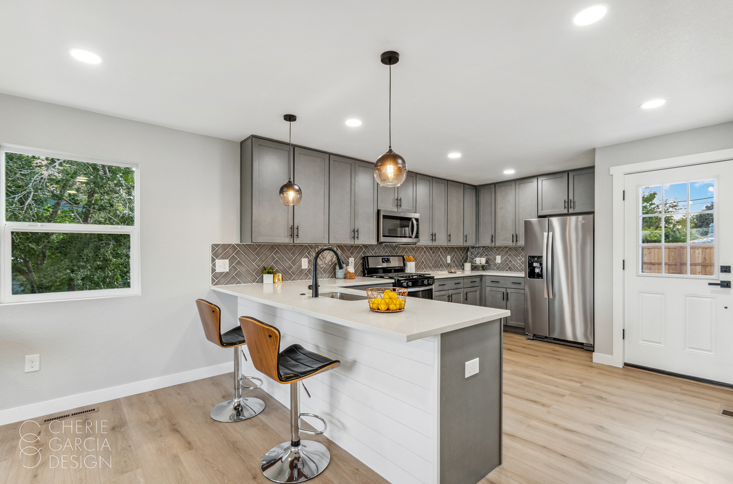 Bryant_kitchen3-b.png