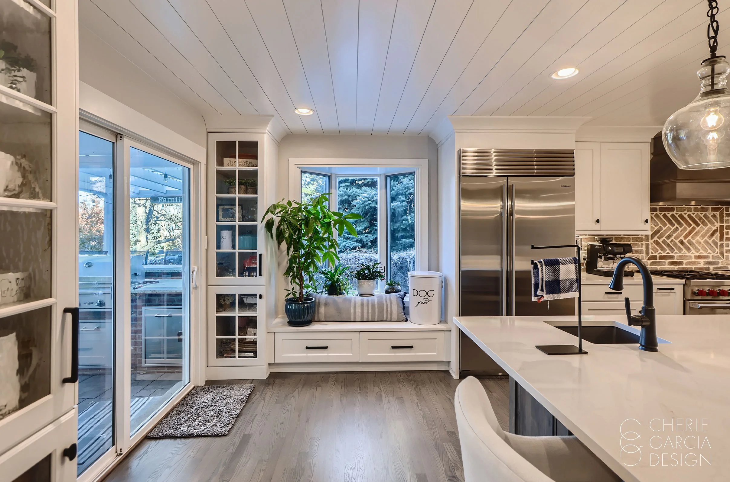 MaplewoodPl_kitchen5-b.jpg