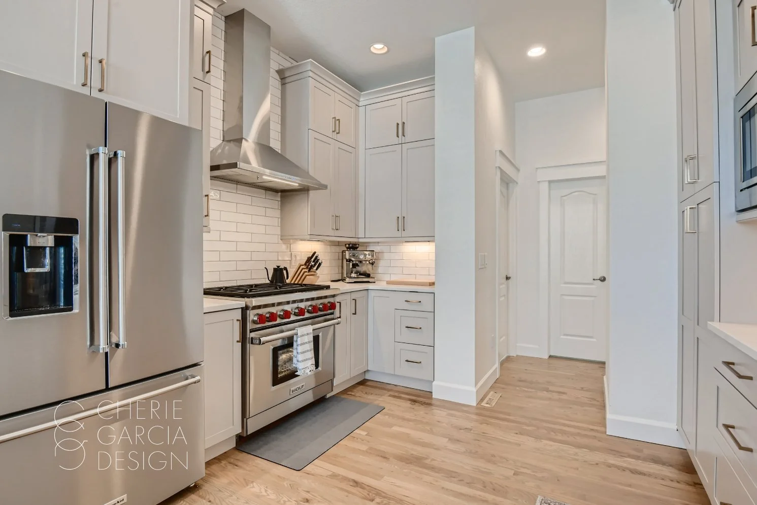 7thAve_kitchen4-b.jpg