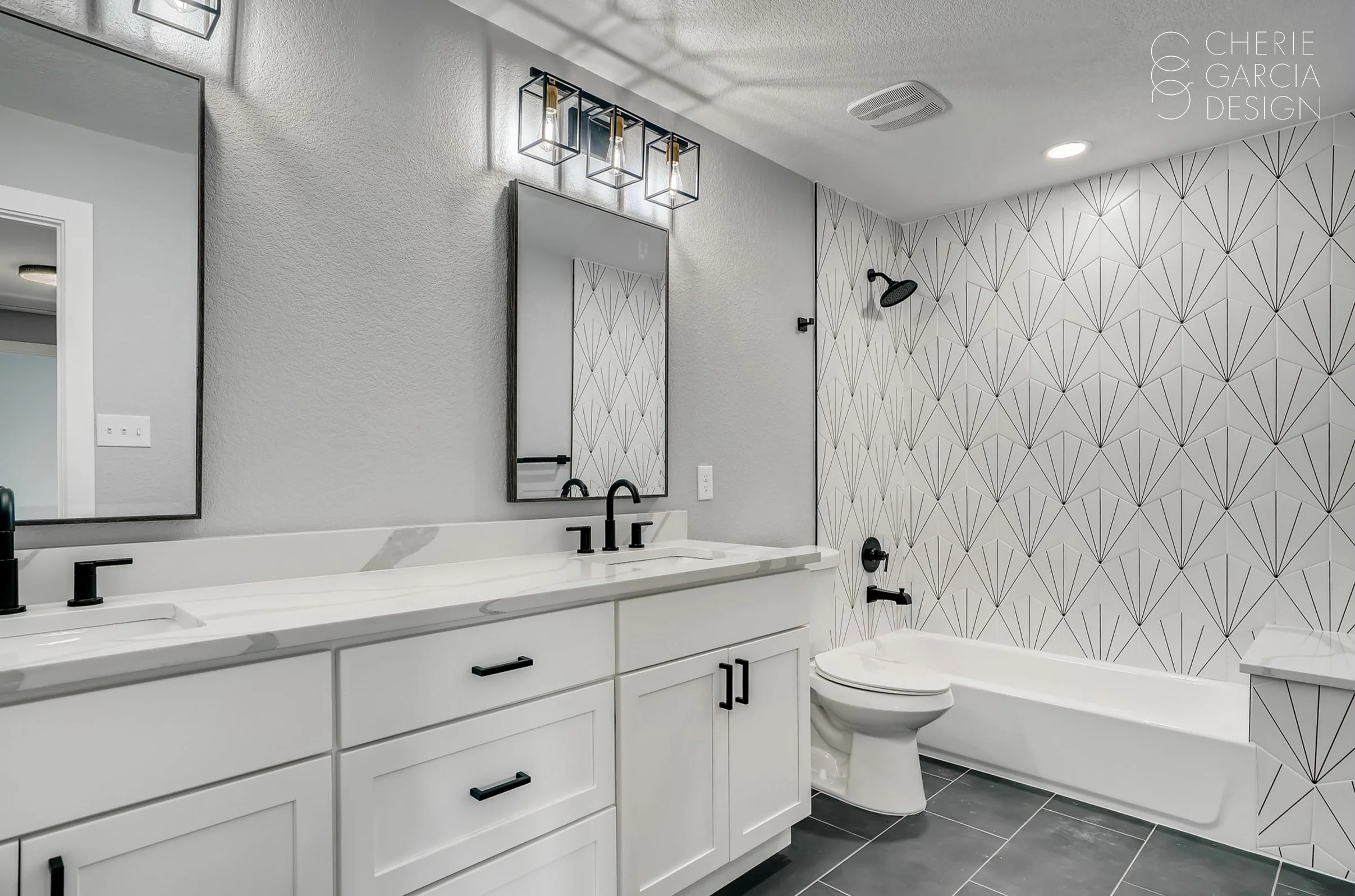 Friend_bath1-b.jpg