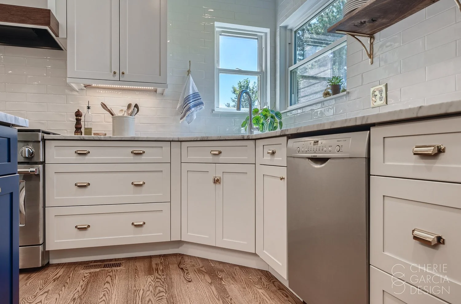 MountainMaple_kitchen10-b.jpg