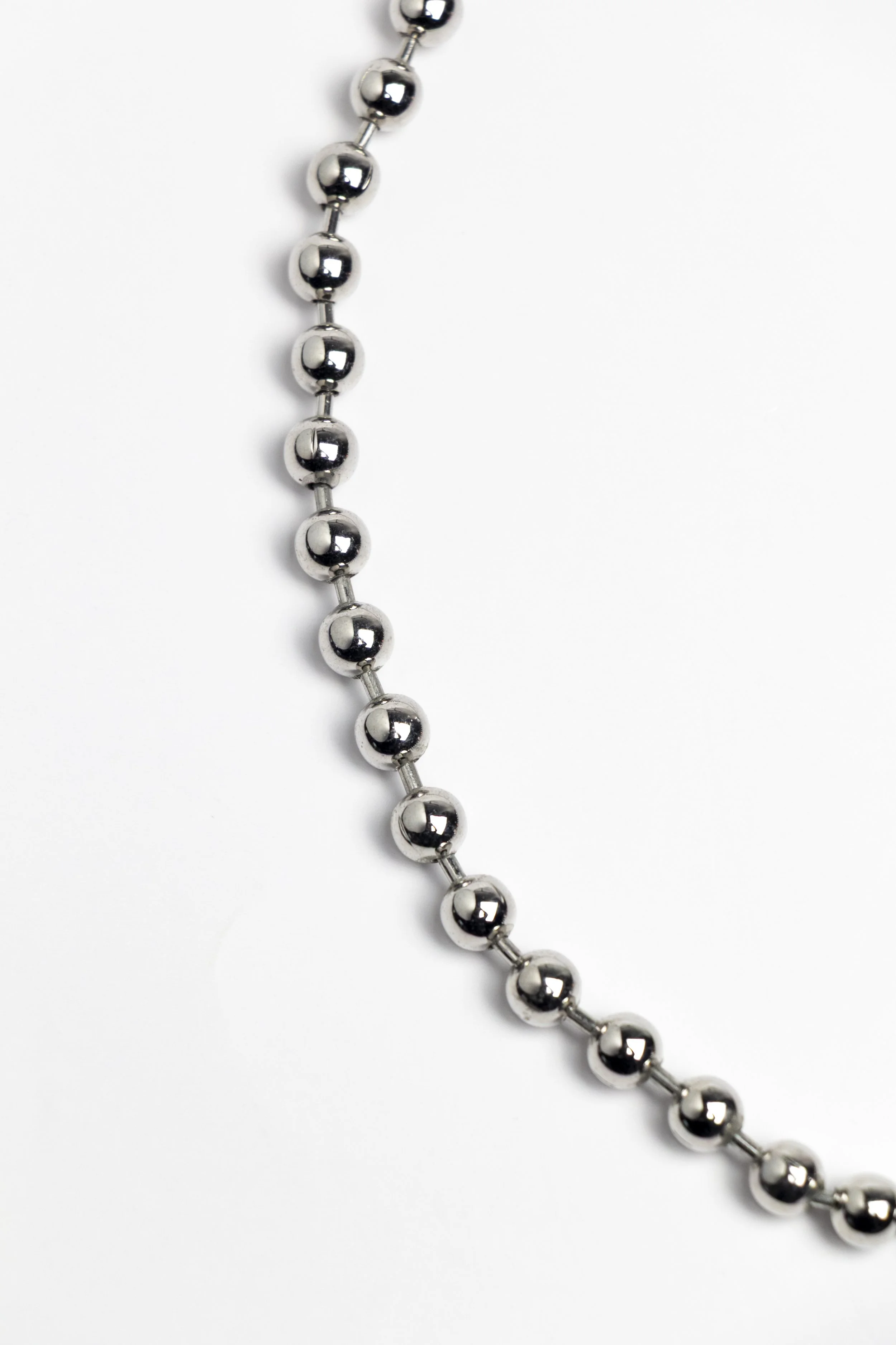 Bead necklace