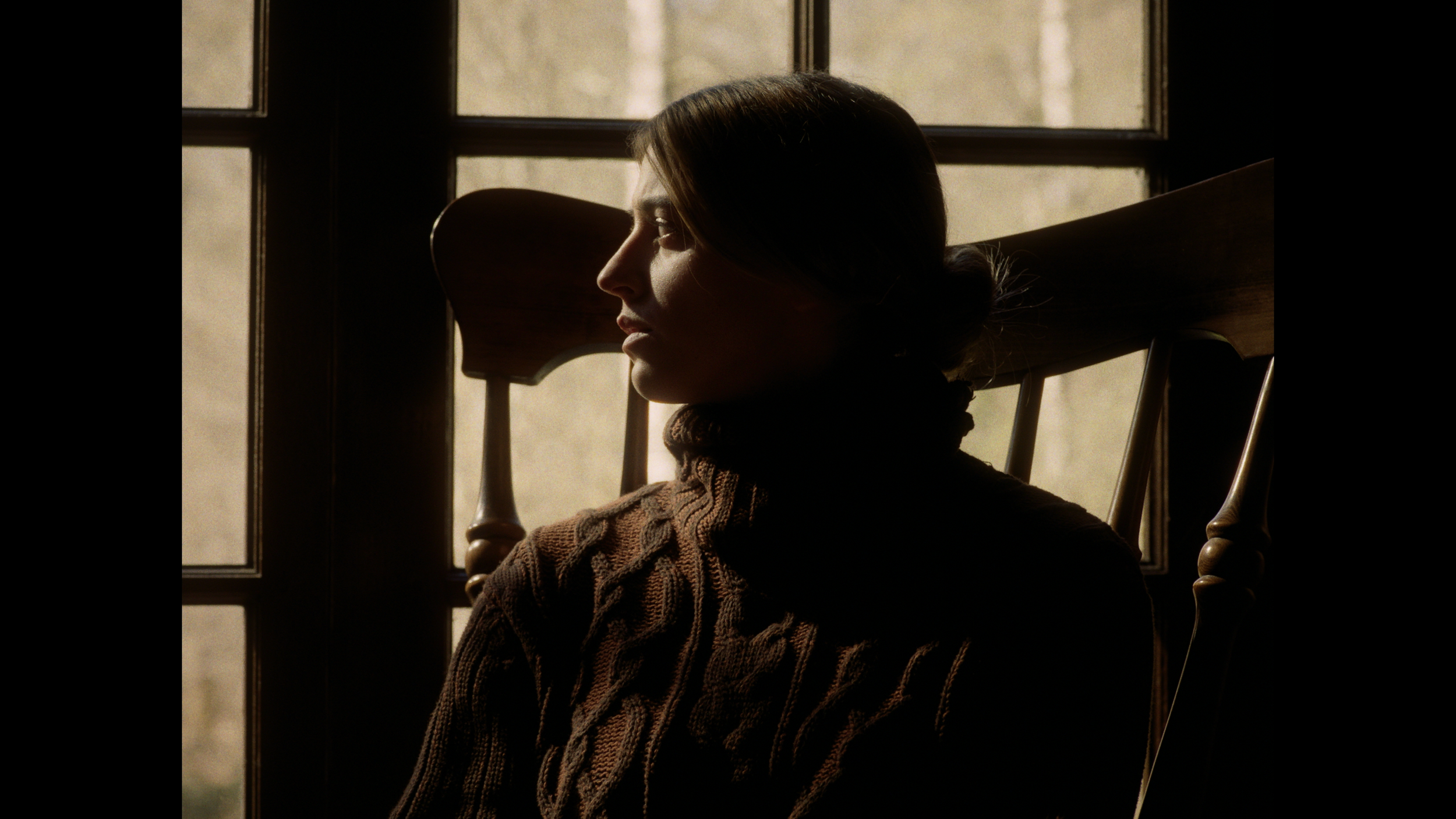 F10_La_Fille_aux_Fleurs_FINAL.mov_20260612_231742.799.png