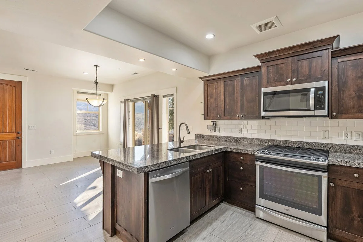 16 - 13312 Highmark Court.jpg