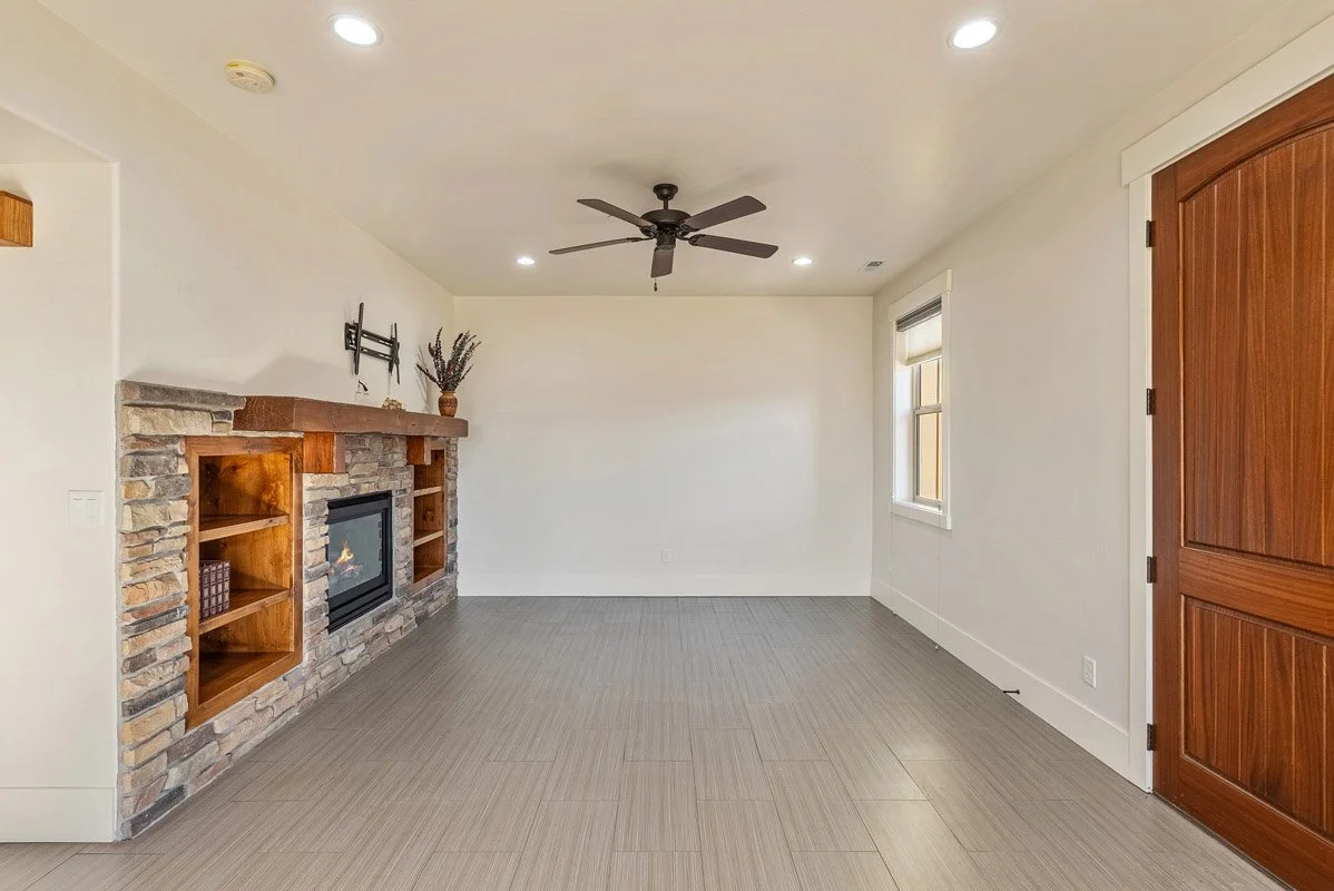 6 - 13312 Highmark Court.jpg