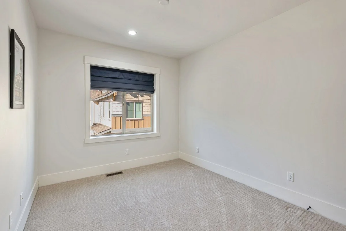 43 - 13312 Highmark Court.jpg