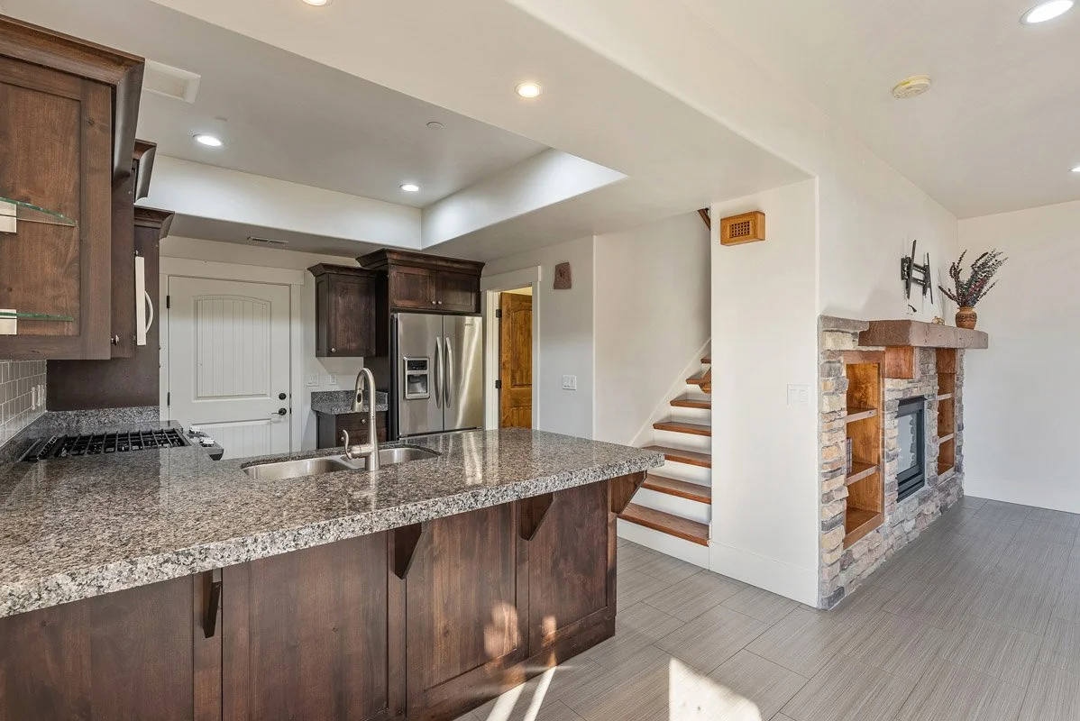 10 - 13312 Highmark Court.jpg