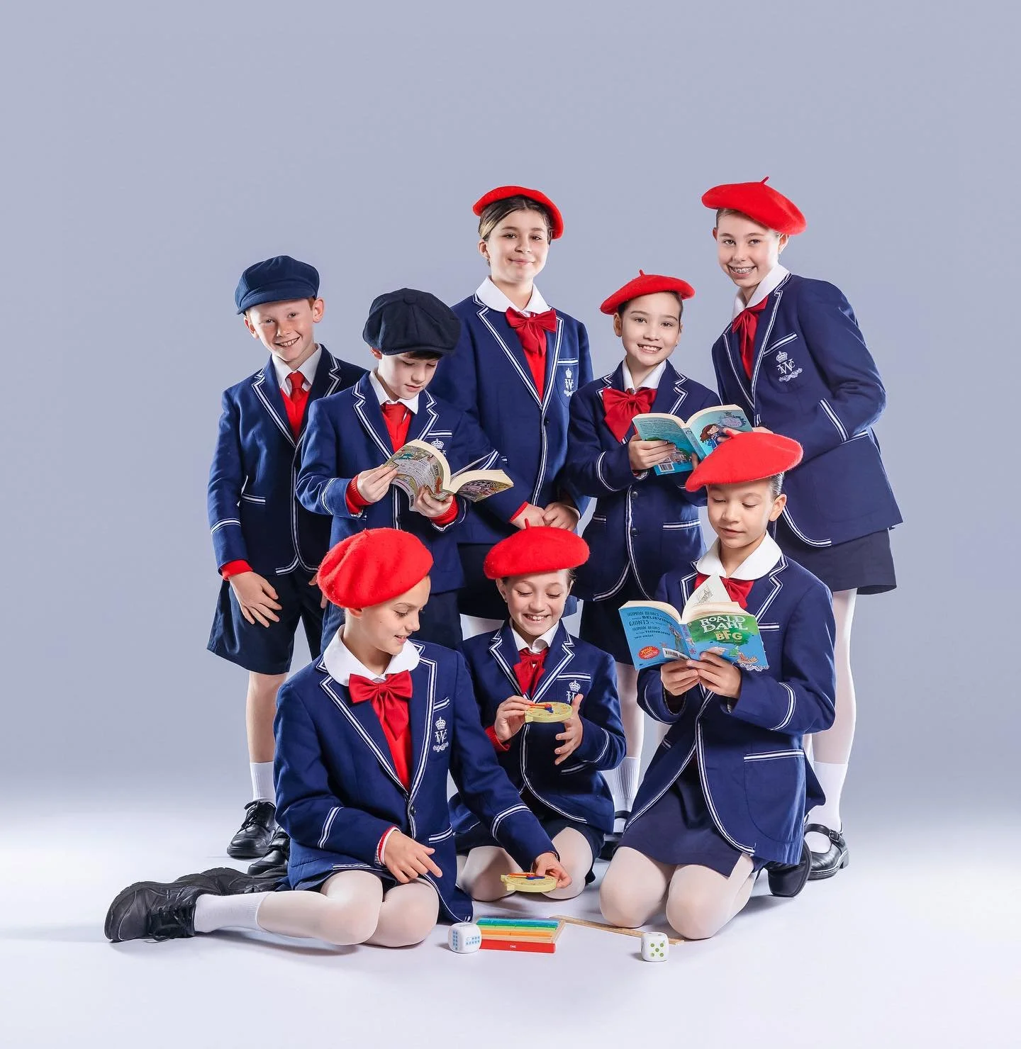 School Time 📚📌📍🎓🚌📓