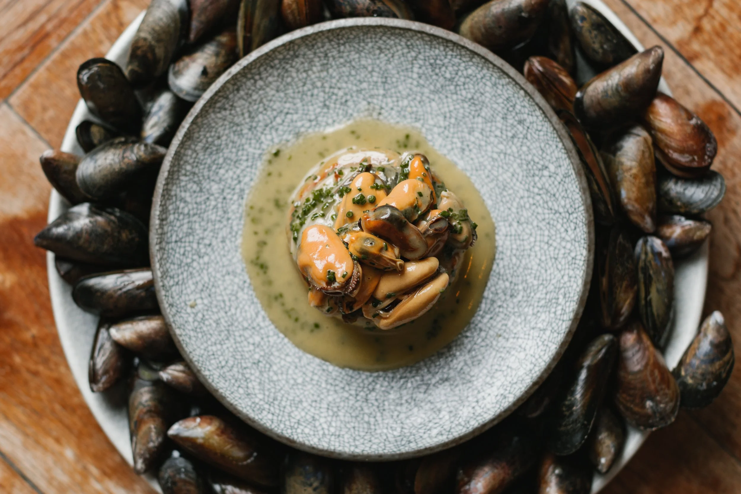 mussel crumpet with a white wine sauce