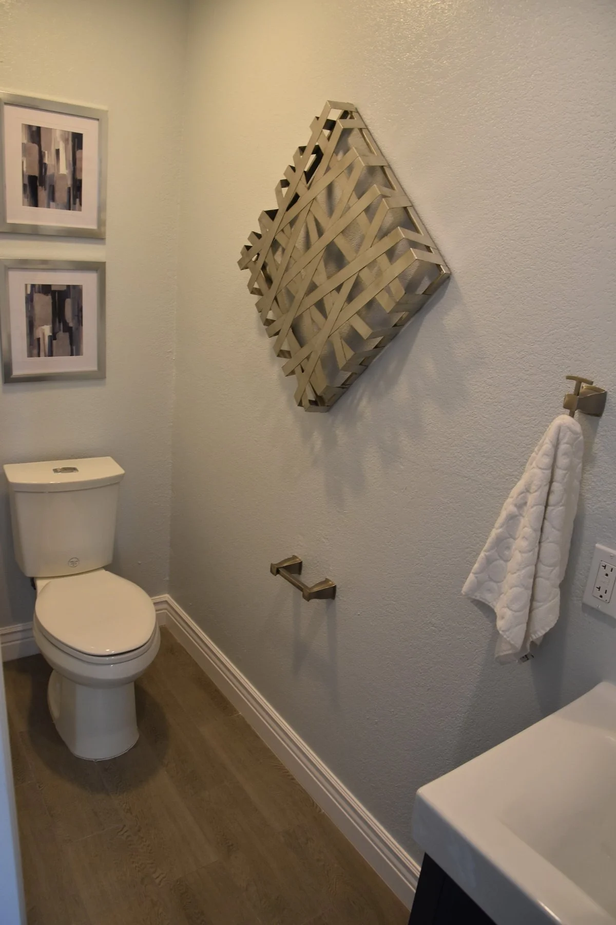 Pierce Duplex Staged 5.JPG