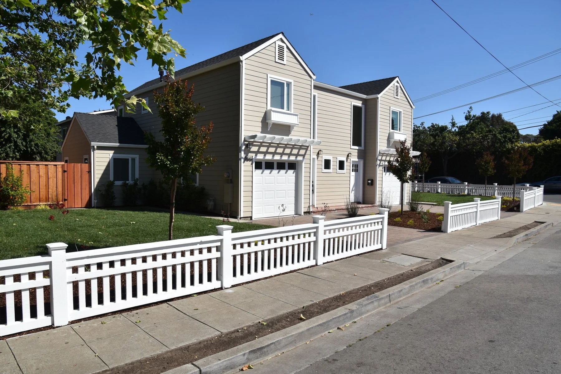 Pierce Duplex Staged 40.JPG
