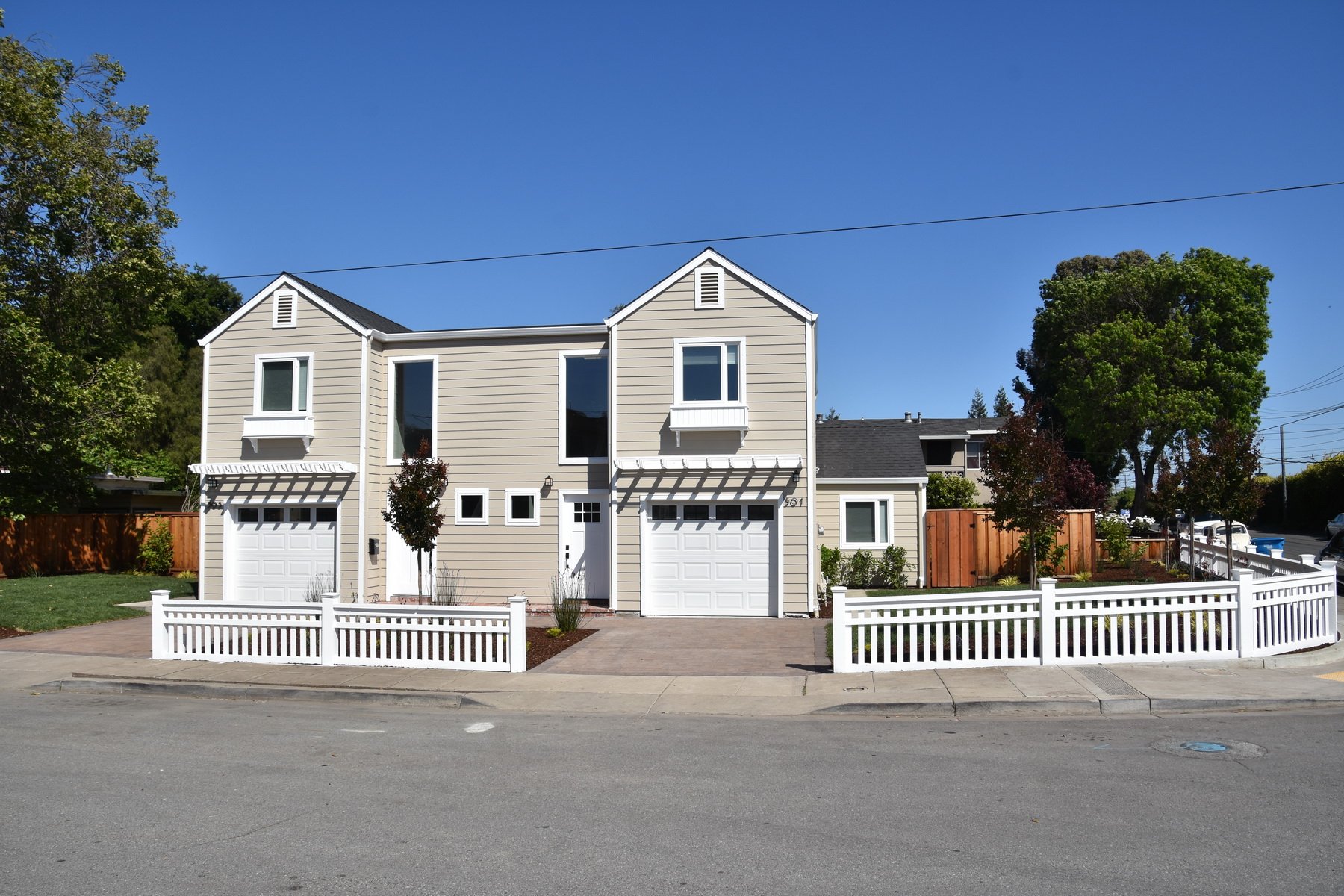 Pierce Duplex Staged 37.JPG