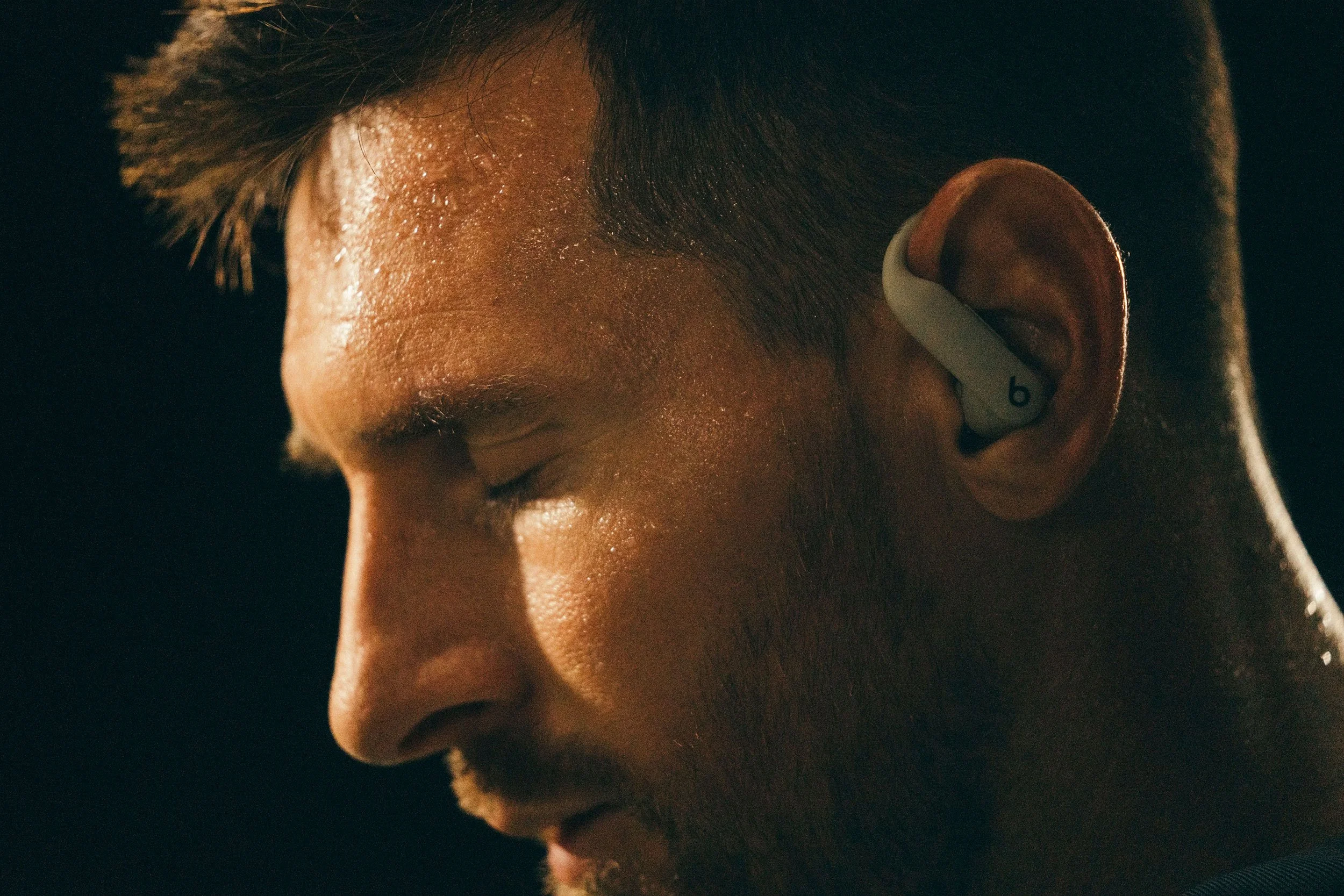 67760_B0RwUK_smith-beats-by-dre-pulse-lionel-messi-2025-09.jpg