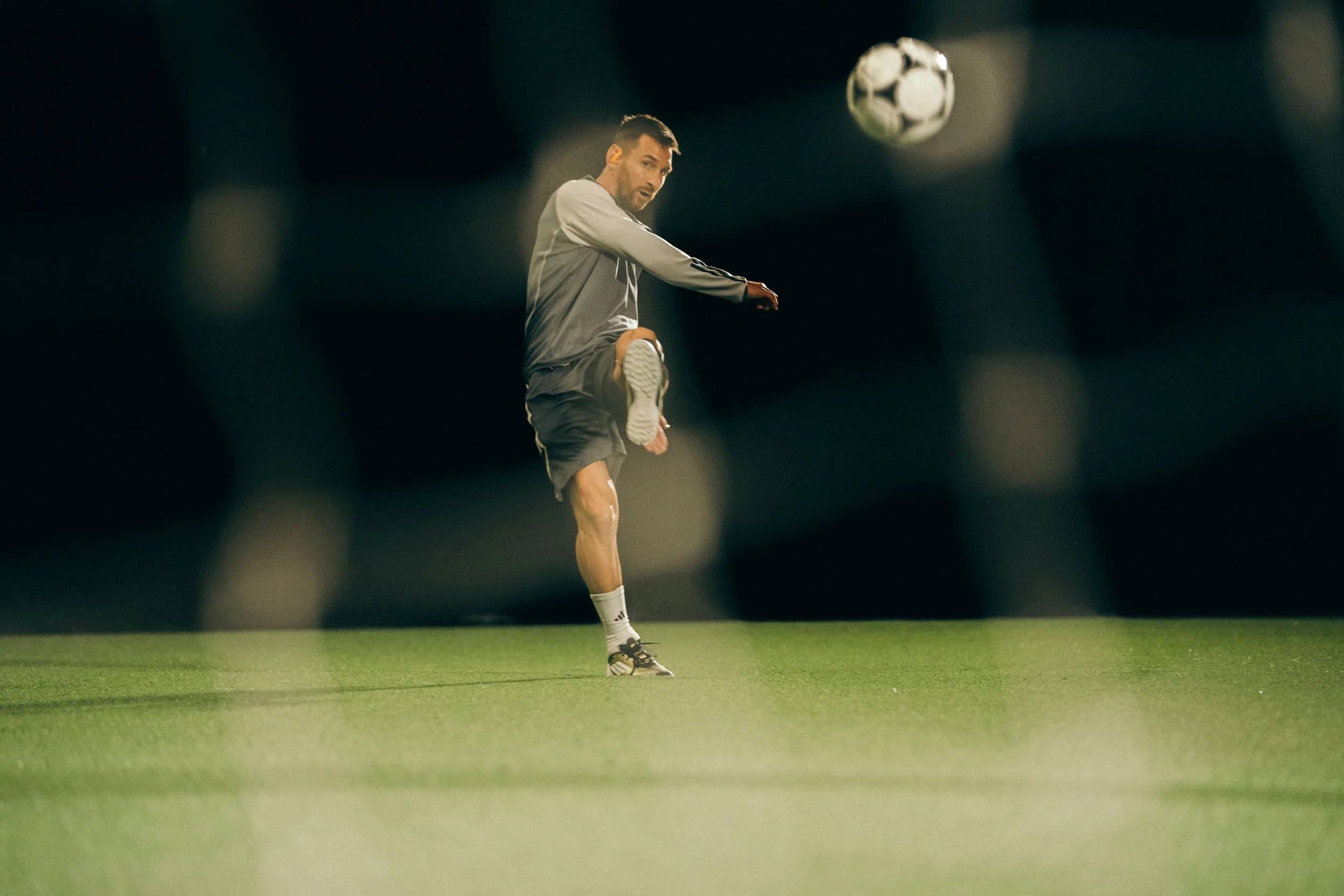 67760_eTKcQU_smith-beats-by-dre-pulse-lionel-messi-2025-17.jpg