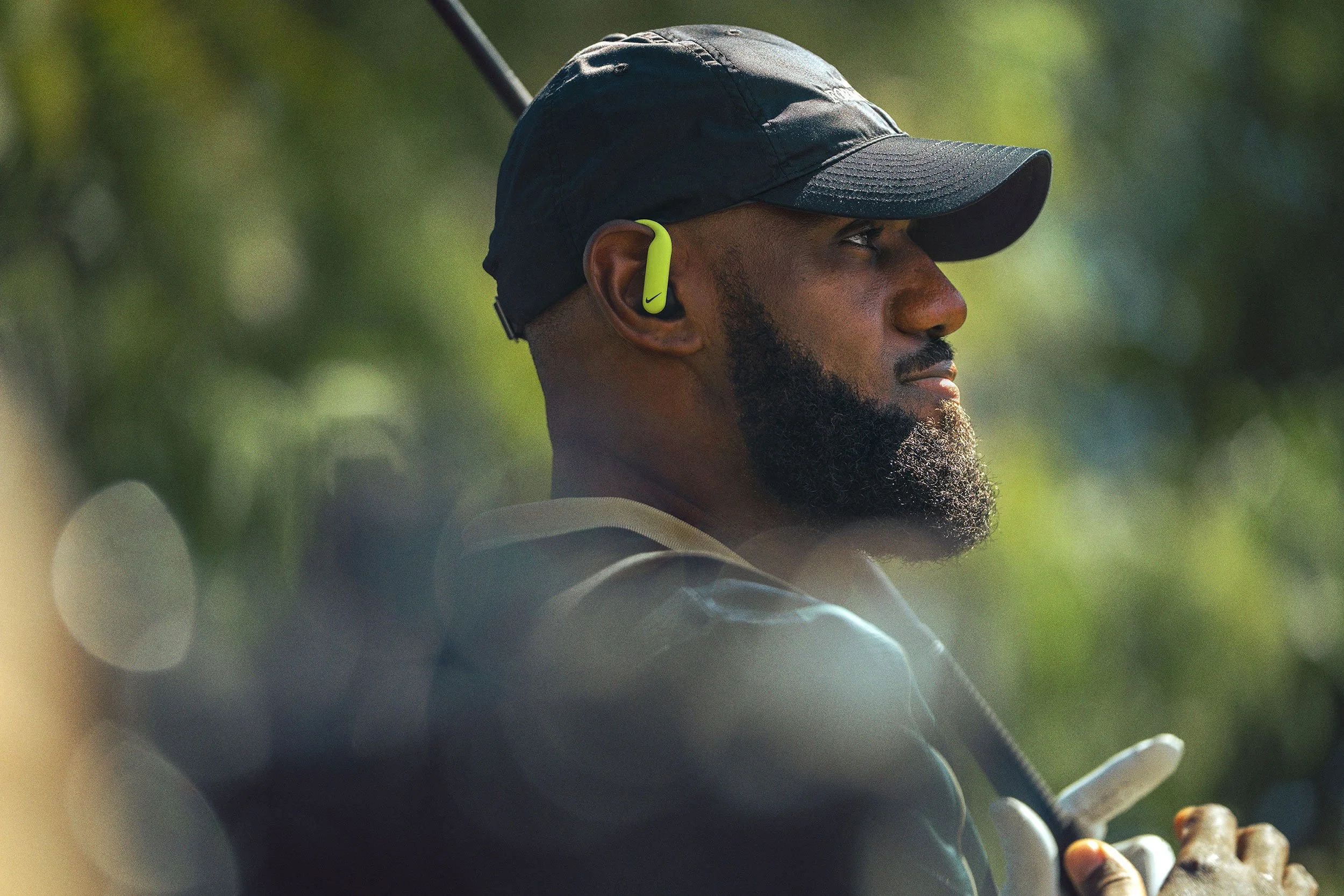 77901_WYMbxt_smith-beats-by-dre-nike-lebron-james-2026-06.jpg