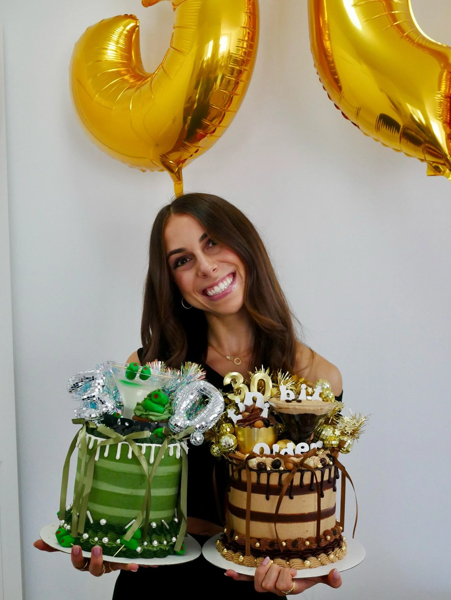 Double birthday cakes for 30 🥳
.
.
.
.
#cakedecorating #cake #foooodieee #sweets #yummy #eatingfortheinsta #cakecakecake #cakesofinsta #foodie #dessert #baking #birthdaycake #cakegram #instacake #baker #cakeoftheday #cakeporn #cakesofinstagram #cust