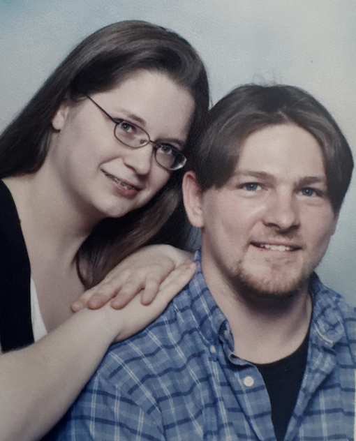 Chris & Heidi Christmas 2005.png